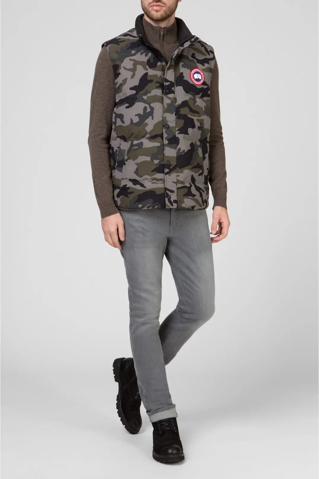 Мужской камуфляжный пуховой жилет Canada Goose 4151MP-831 — MD-Fashion
