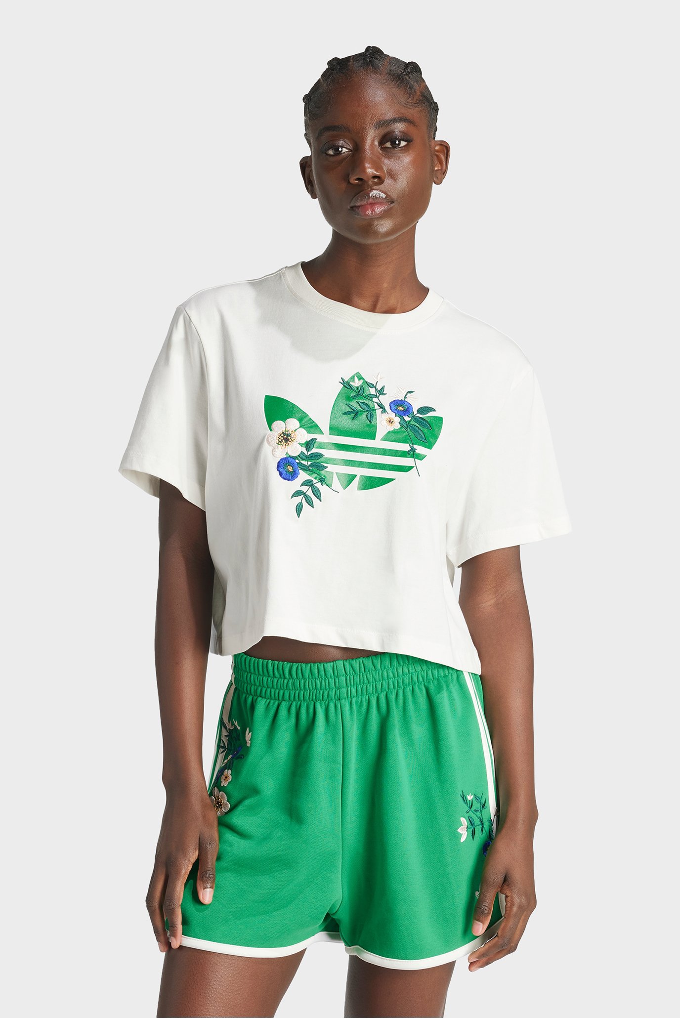 Женская белая футболка Fashion Graphics Floral Trefoil 1