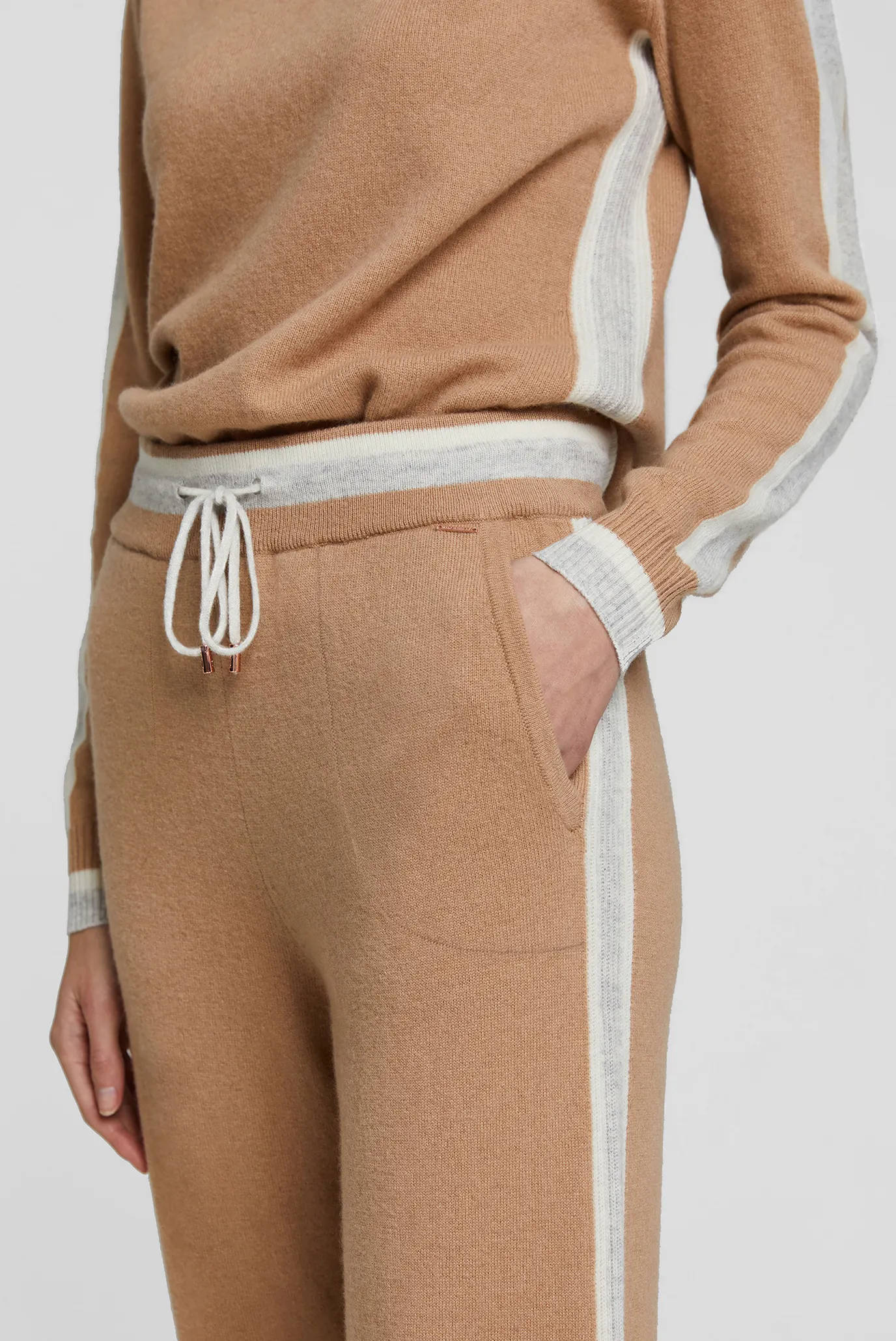 Женские бежевые кашемировые брюки 4