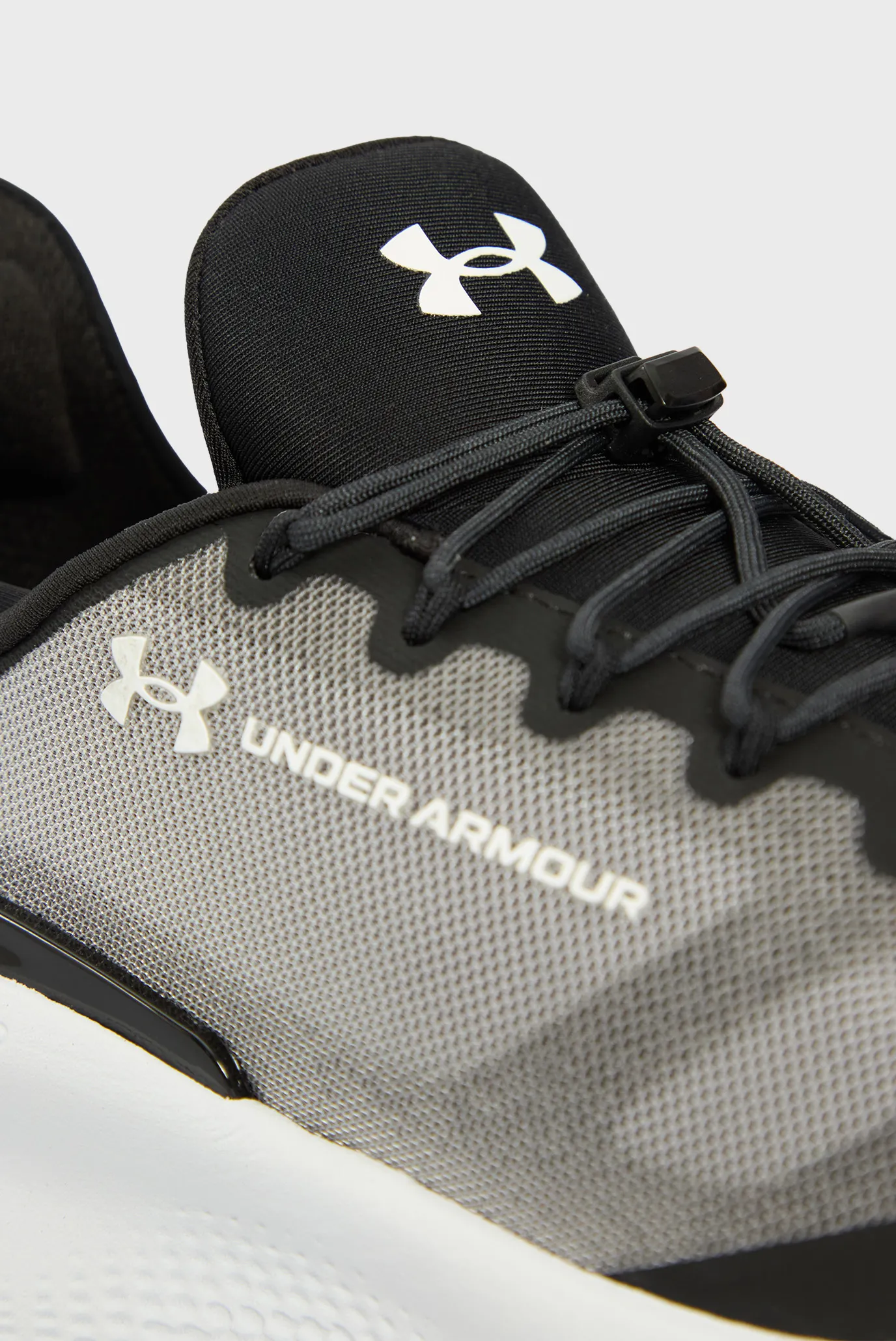 Детские черные кроссовки UA GS Nova 2