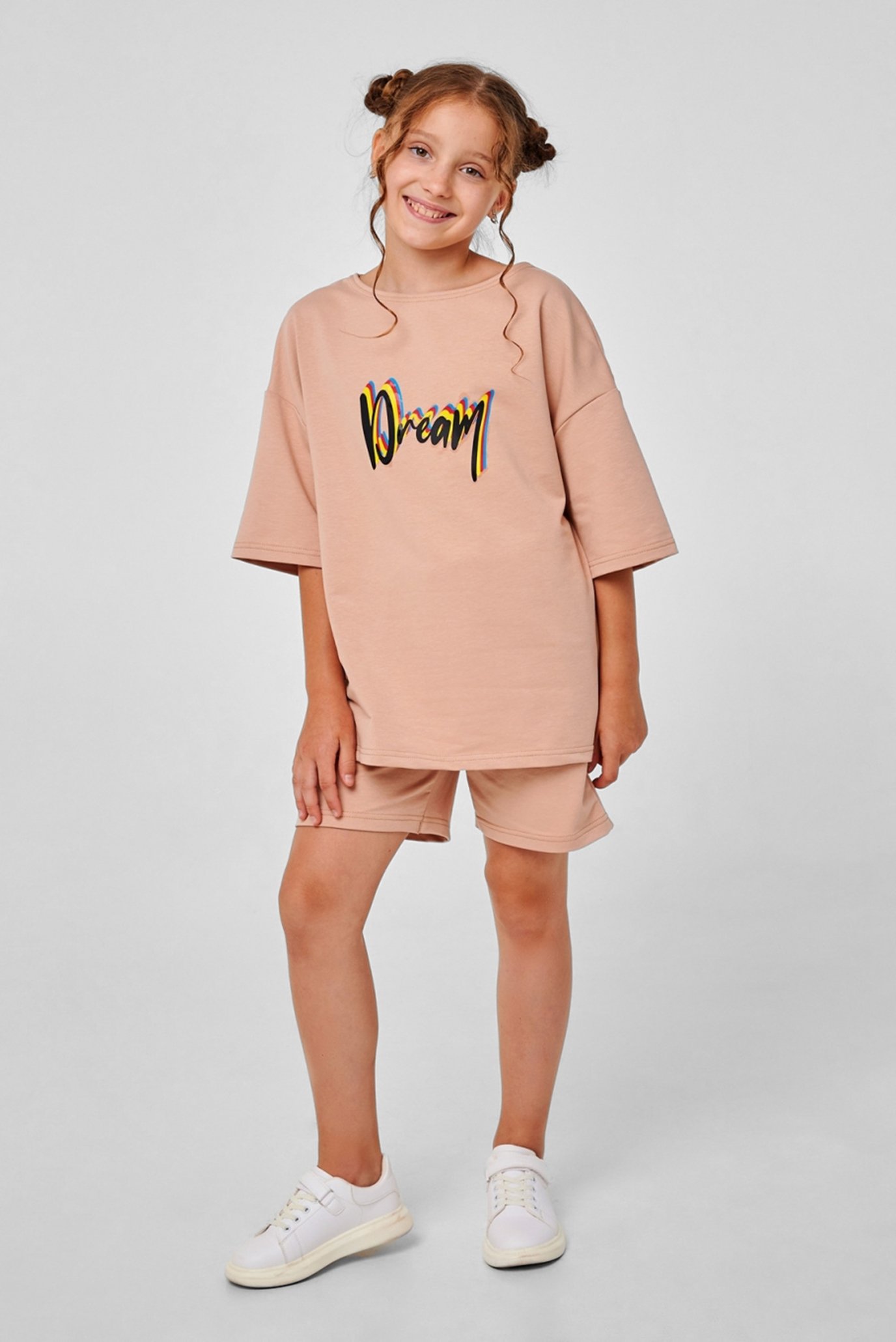 Детский бежевый комплект одежды (футболка, шорты) 1
