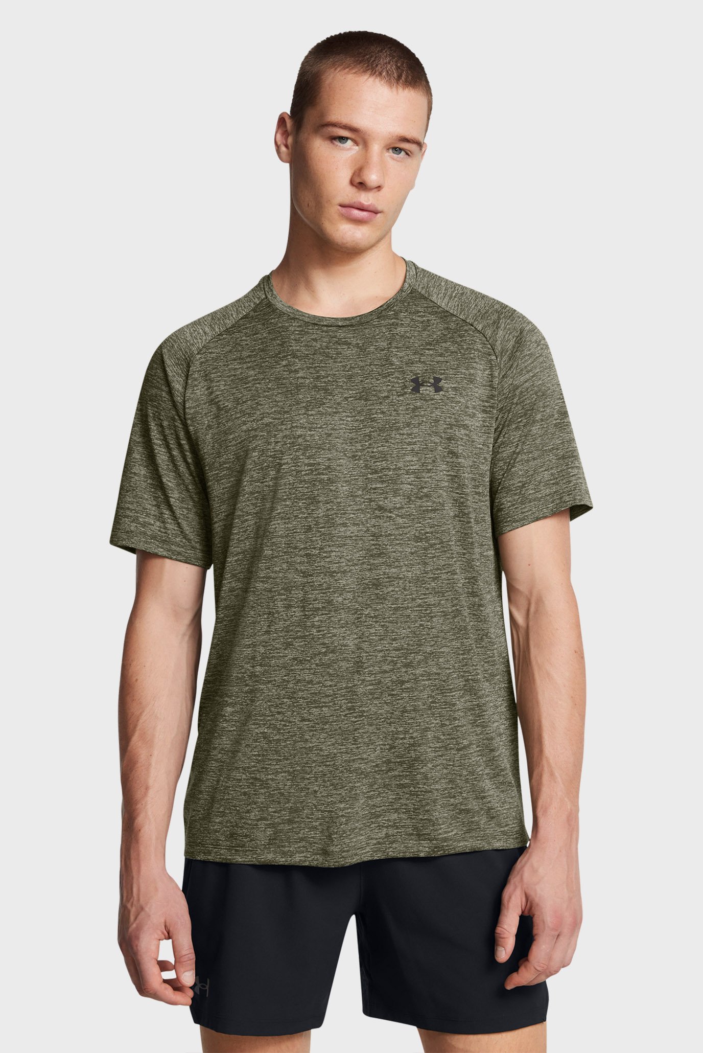 Мужская оливковая футболка UA Tech 2.0 SS Tee Оливковый S Under Armour 1326413-390 Мужская оливковая футболка UA Tech 2.0 SS Tee Оливковый S Under Armour 1326413-390