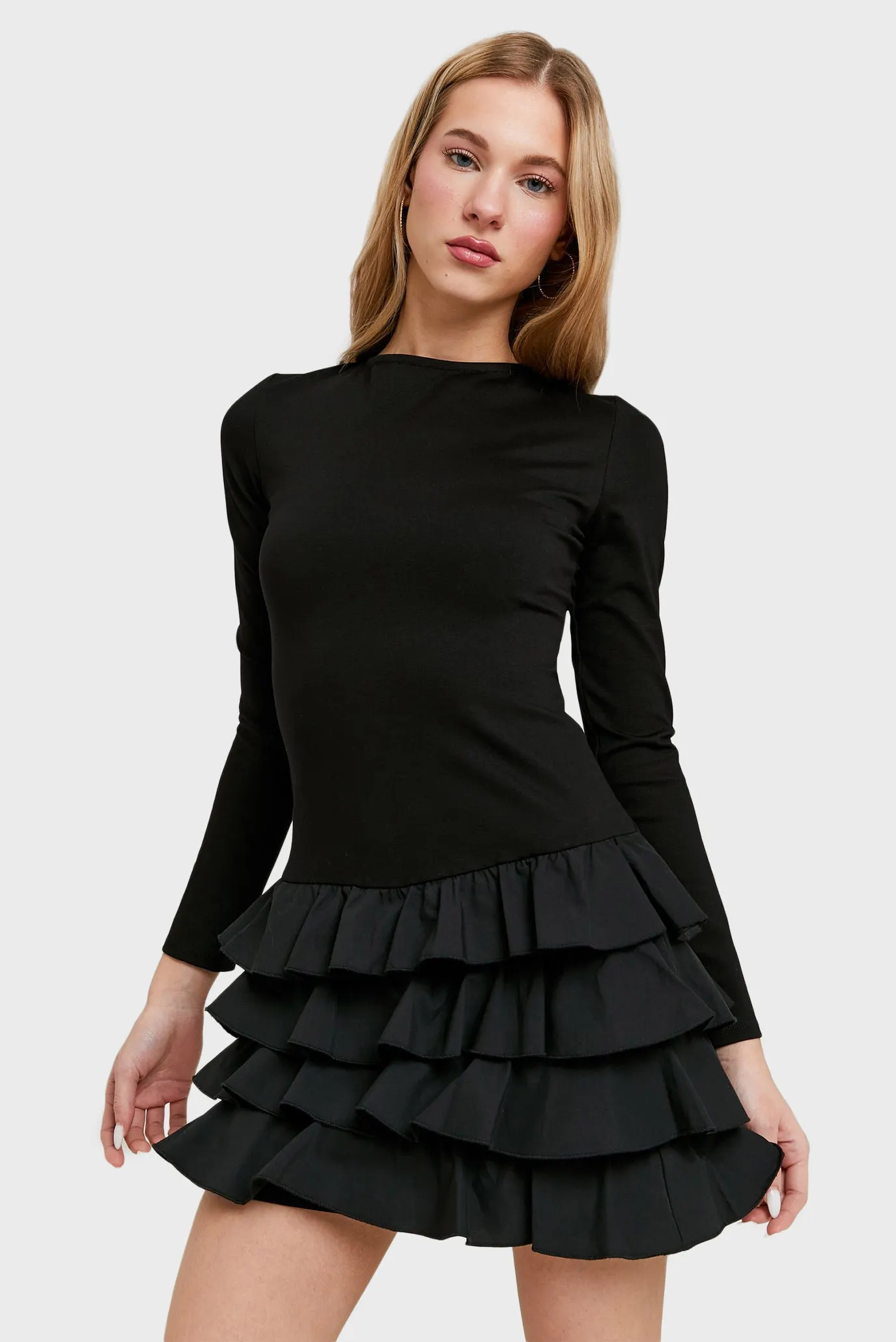 Жіноча чорна сукня 2