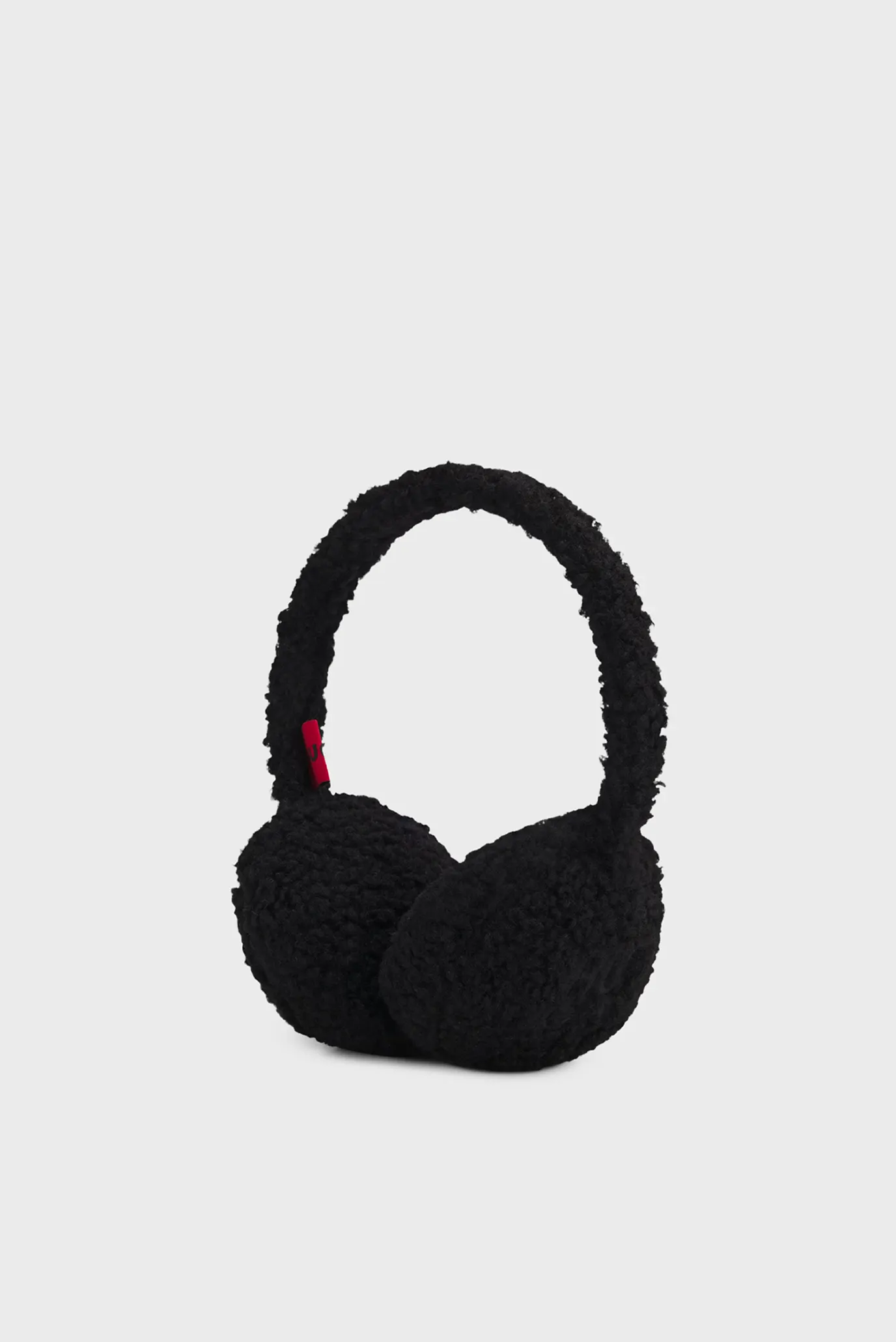 Женские черные наушники 2