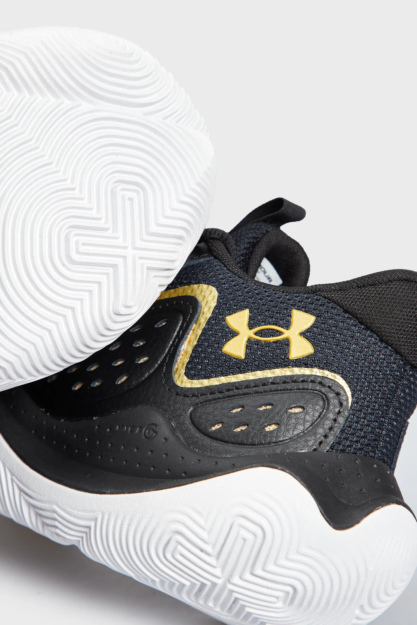 Чорні кросівки UA JET '23 2