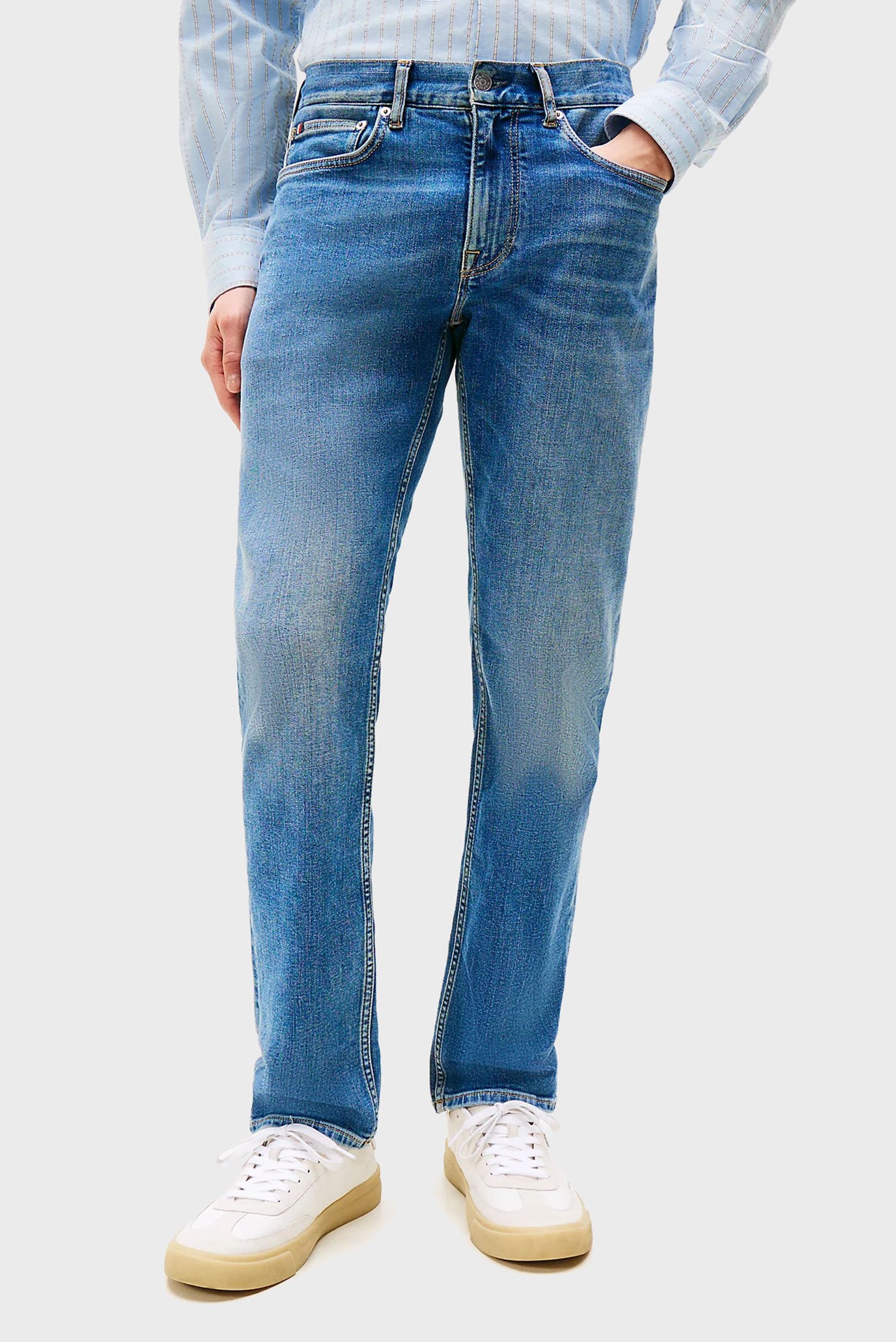 Мужские синие джинсы CORE DENTON LIGHT BLUE Синий 30-32 Tommy Hilfiger MW0MW39033 Мужские синие джинсы CORE DENTON LIGHT BLUE Синий 30-32 Tommy Hilfiger MW0MW39033