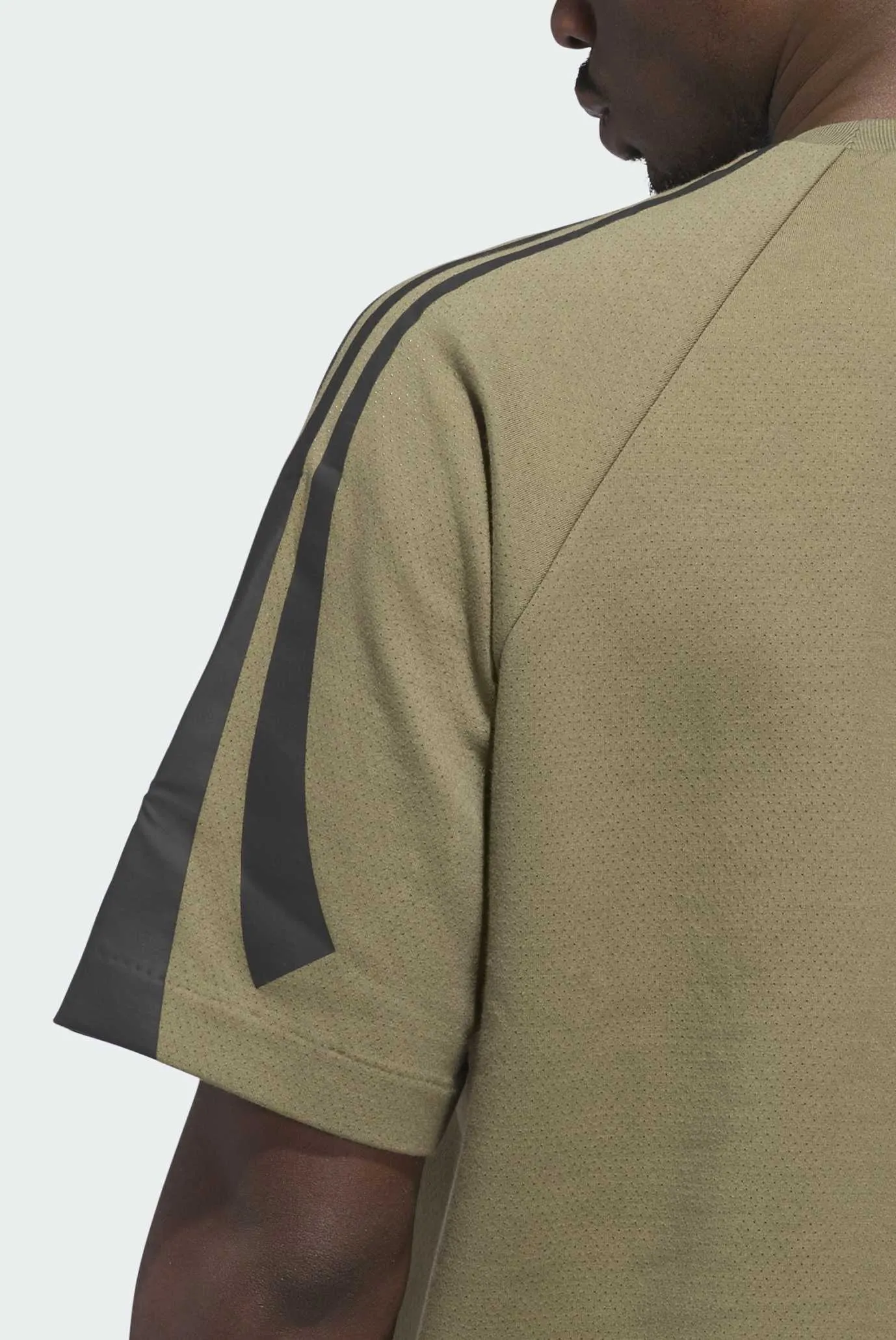 Оливкова футболка adidas Basketball (унісекс) 5