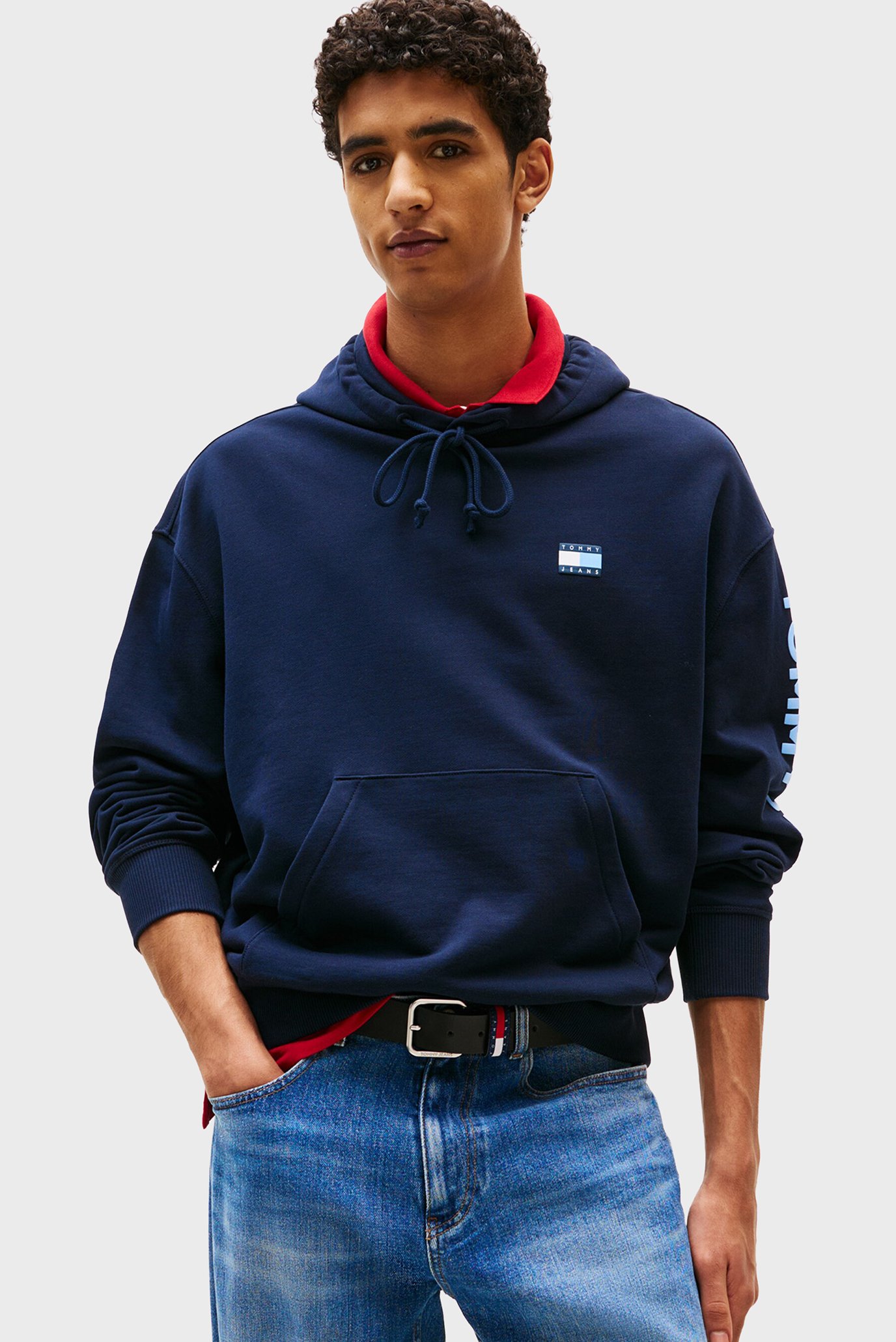 Мужское темно-синее худи NEW CLASSICS Синий XL Tommy Jeans DM0DM21834 Мужское темно-синее худи NEW CLASSICS Синий XL Tommy Jeans DM0DM21834