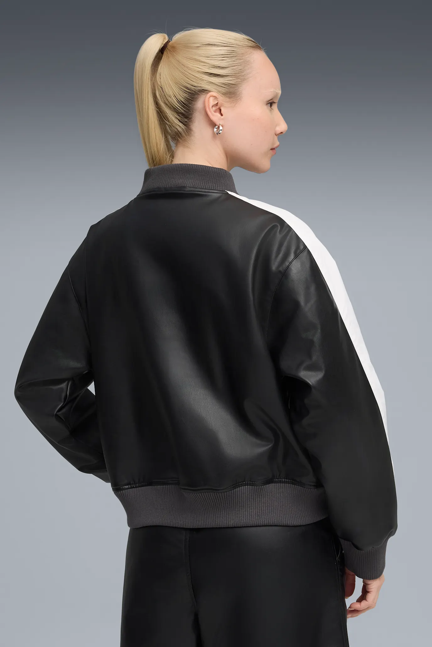 Женский черный бомбер T7 Bomber Jacket Women 5