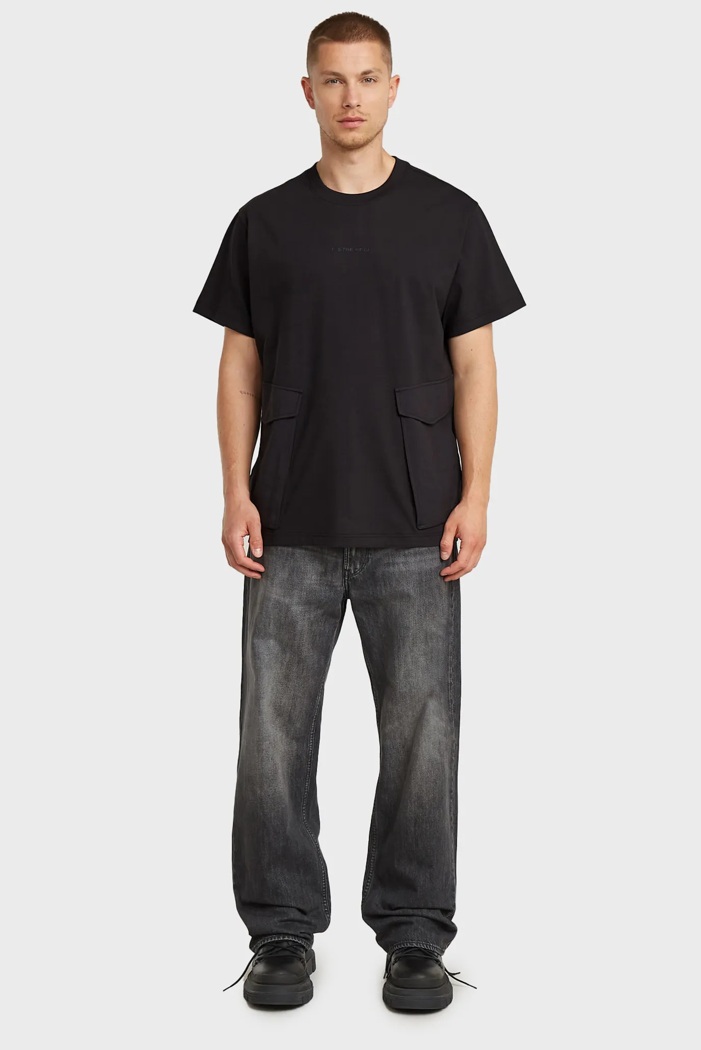 Мужская черная футболка Rovic 2