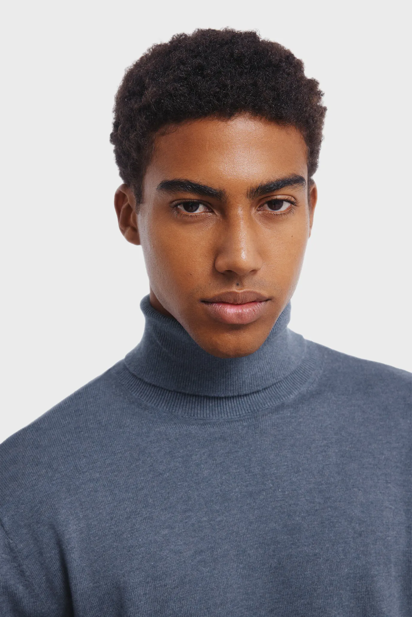 Мужской голубой гольф 2