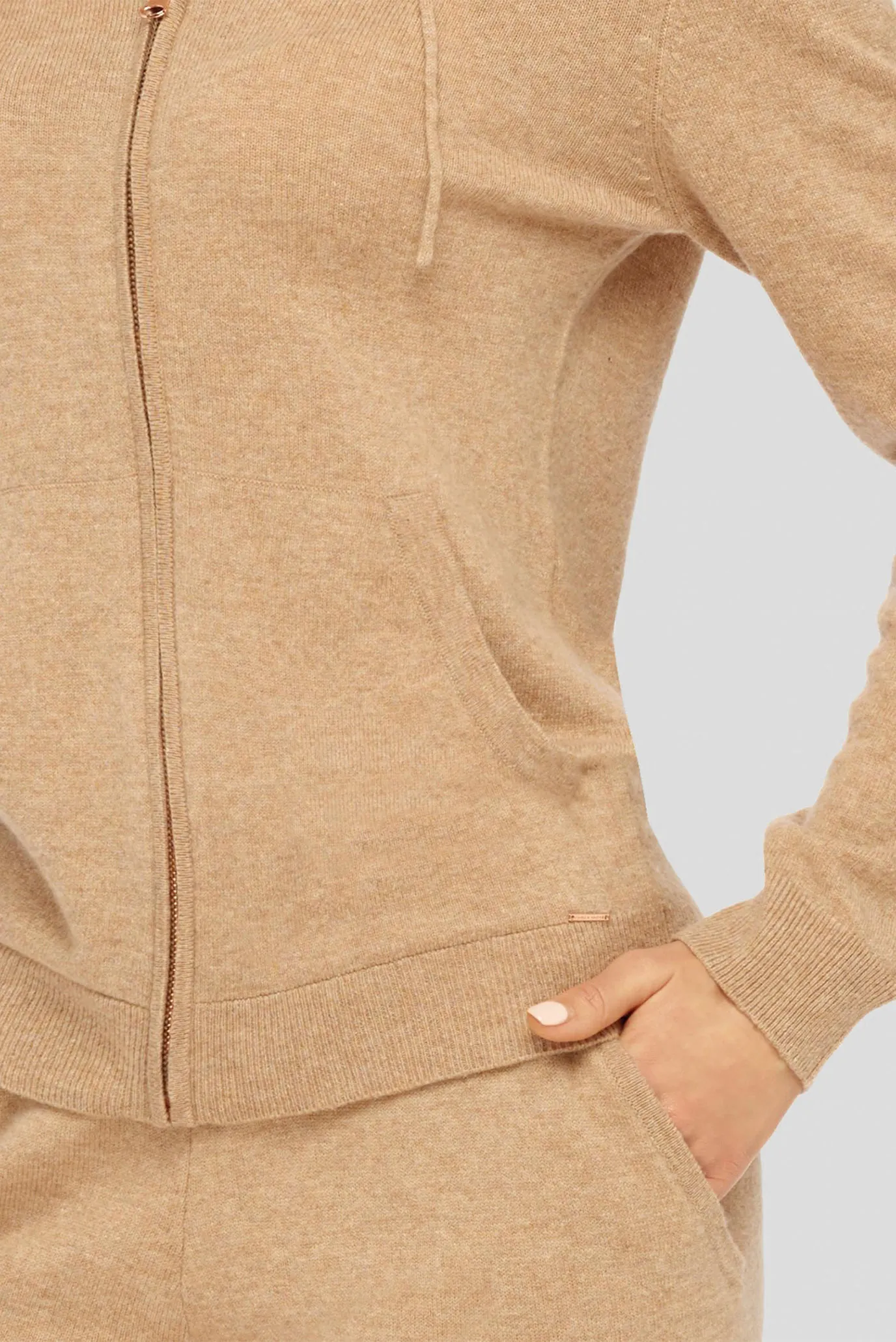 Жіноче бежеве кашемірове худі 2