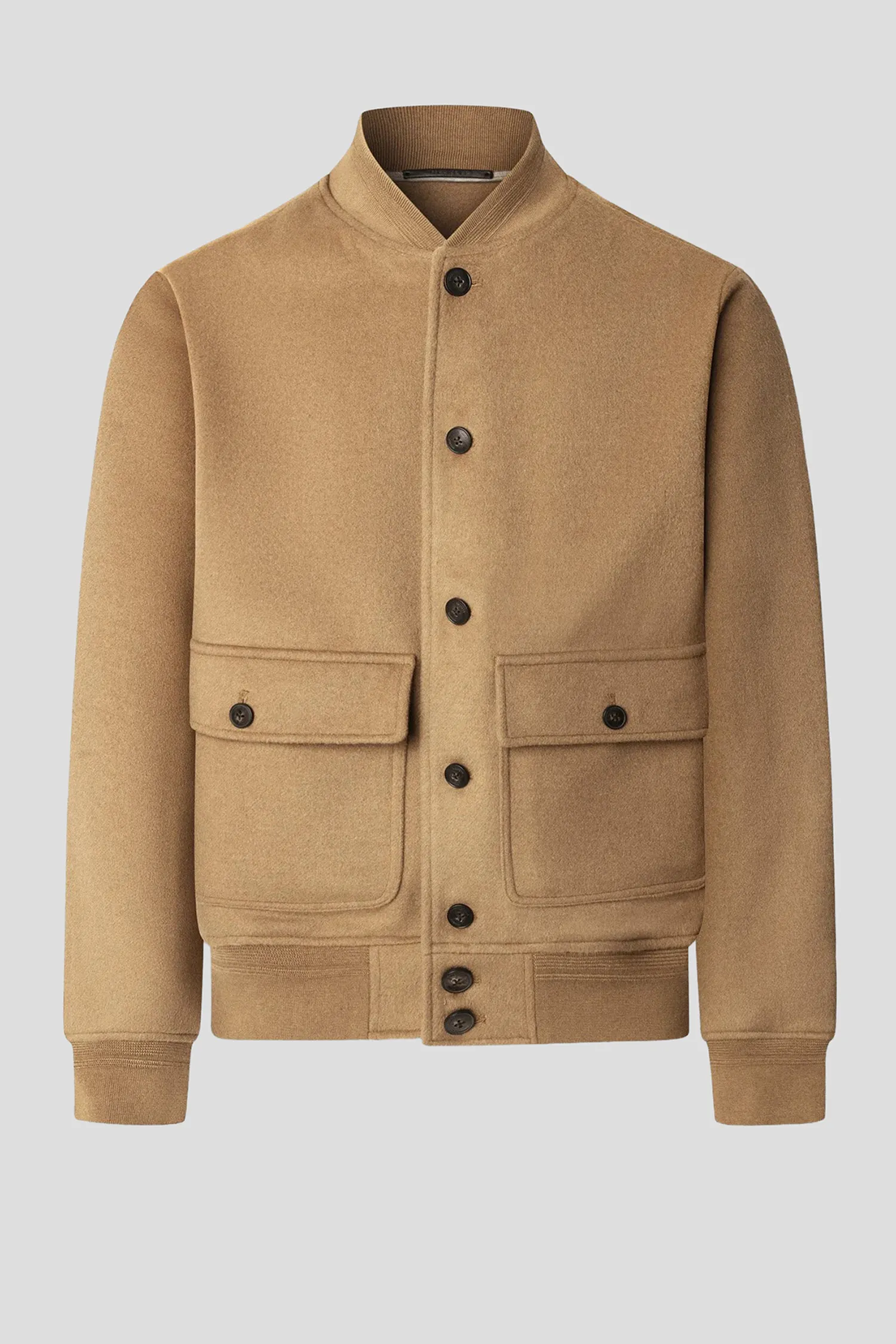 Мужской бежевый бомбер 1