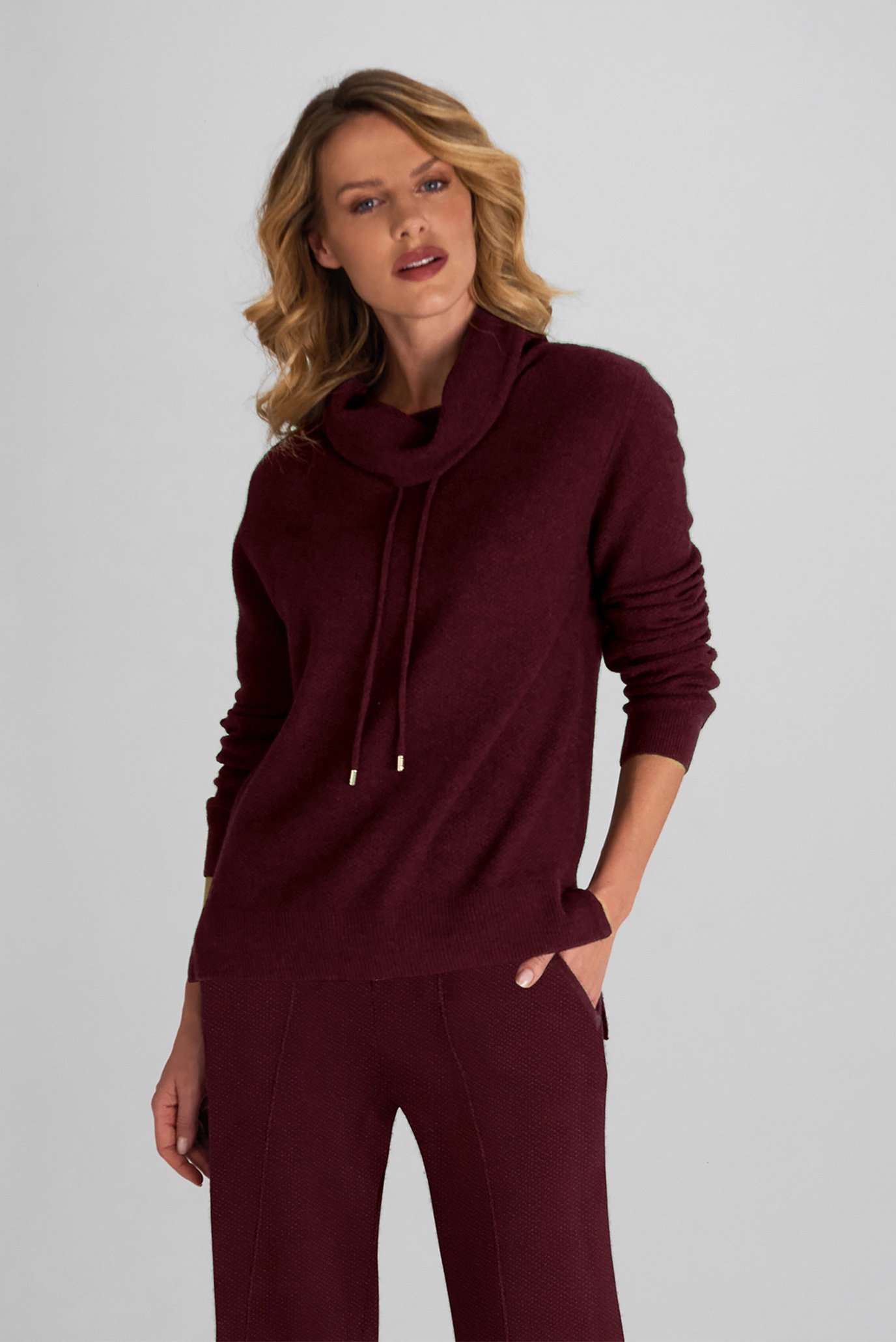 Жіночий бордовий кашеміровий светр 1