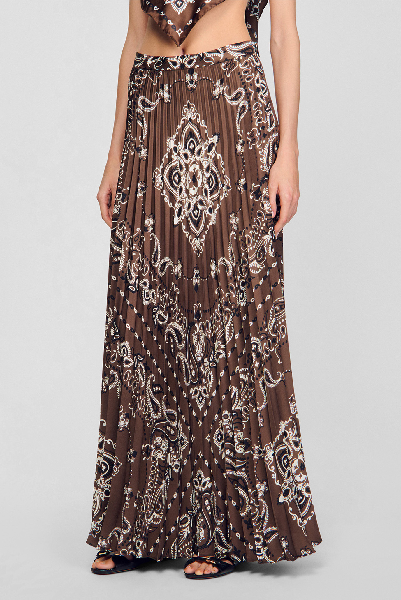 Женская коричневая плиссированная юбка с узором Коричневый 40 Sandro SFPJU01441_Brown - Black Женская коричневая плиссированная юбка с узором Коричневый 40 Sandro SFPJU01441_Brown - Black