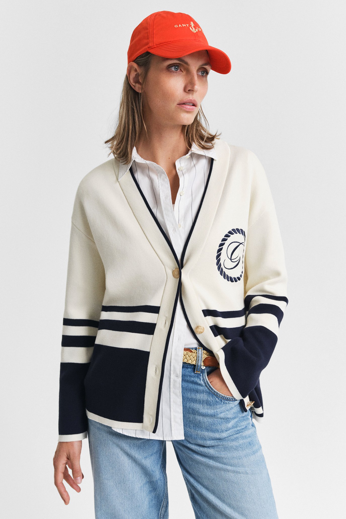 Женский кардиган GANT VARSITY V-NECK CARDIGAN 1