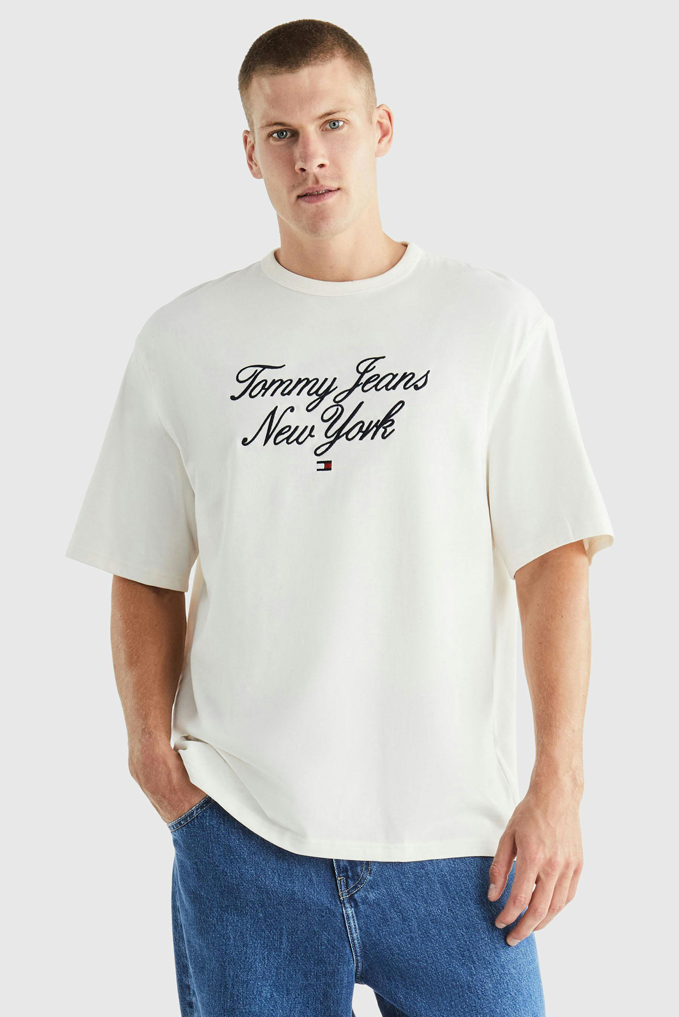 Мужская белая футболка TJM OVZ LUXE SERIF TJ NY TEE 1