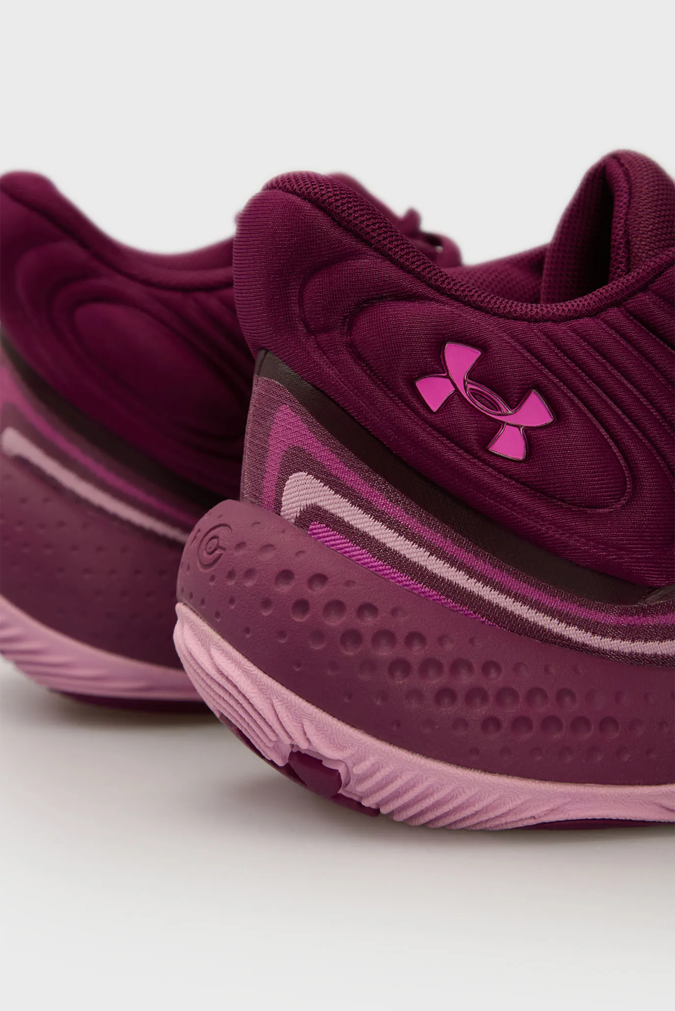 Фіолетові кросівки UA Spawn 6 Mid 2