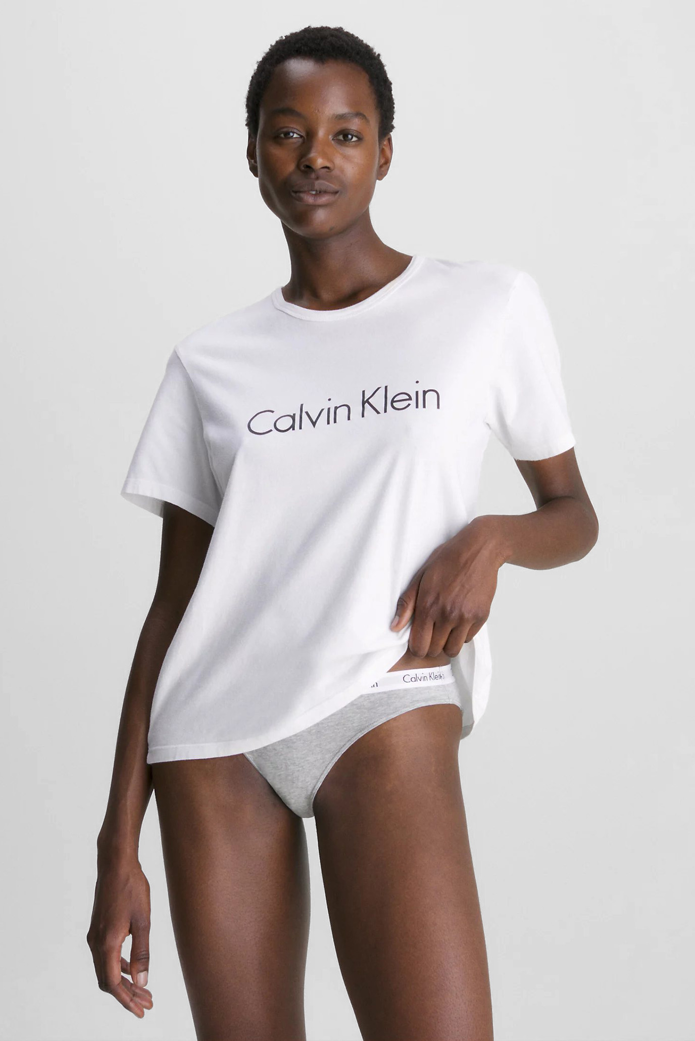 Жіноча біла футболка CREW NECK 1