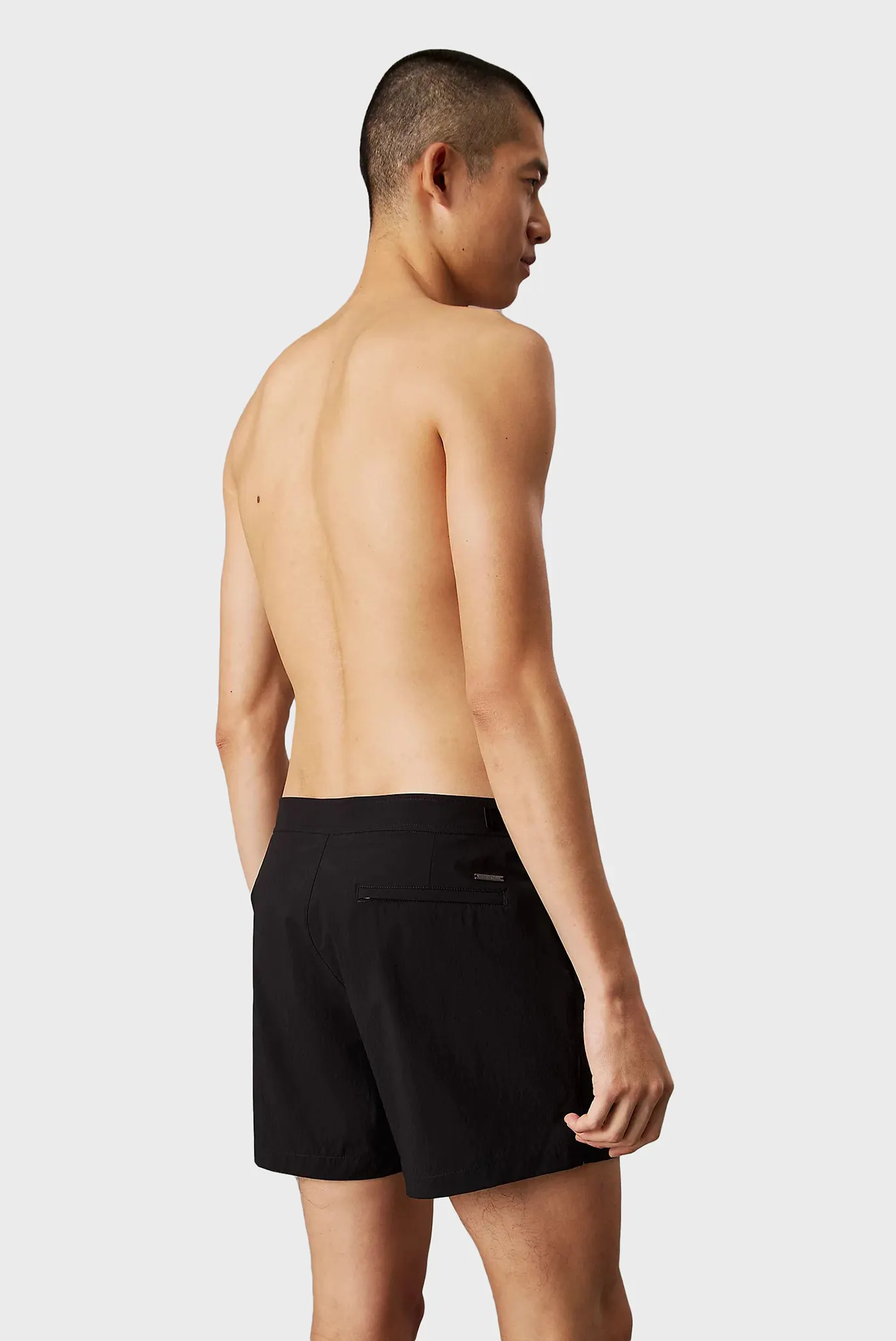 Мужские черные плавательные шорты MEDIUM TAILORED 2