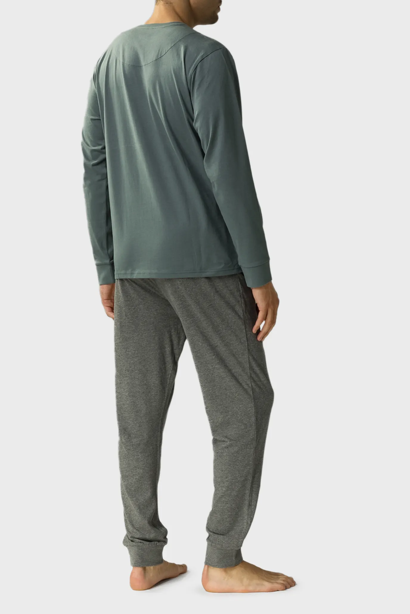 Чоловіча піжама (лонгслів, брюки) 2