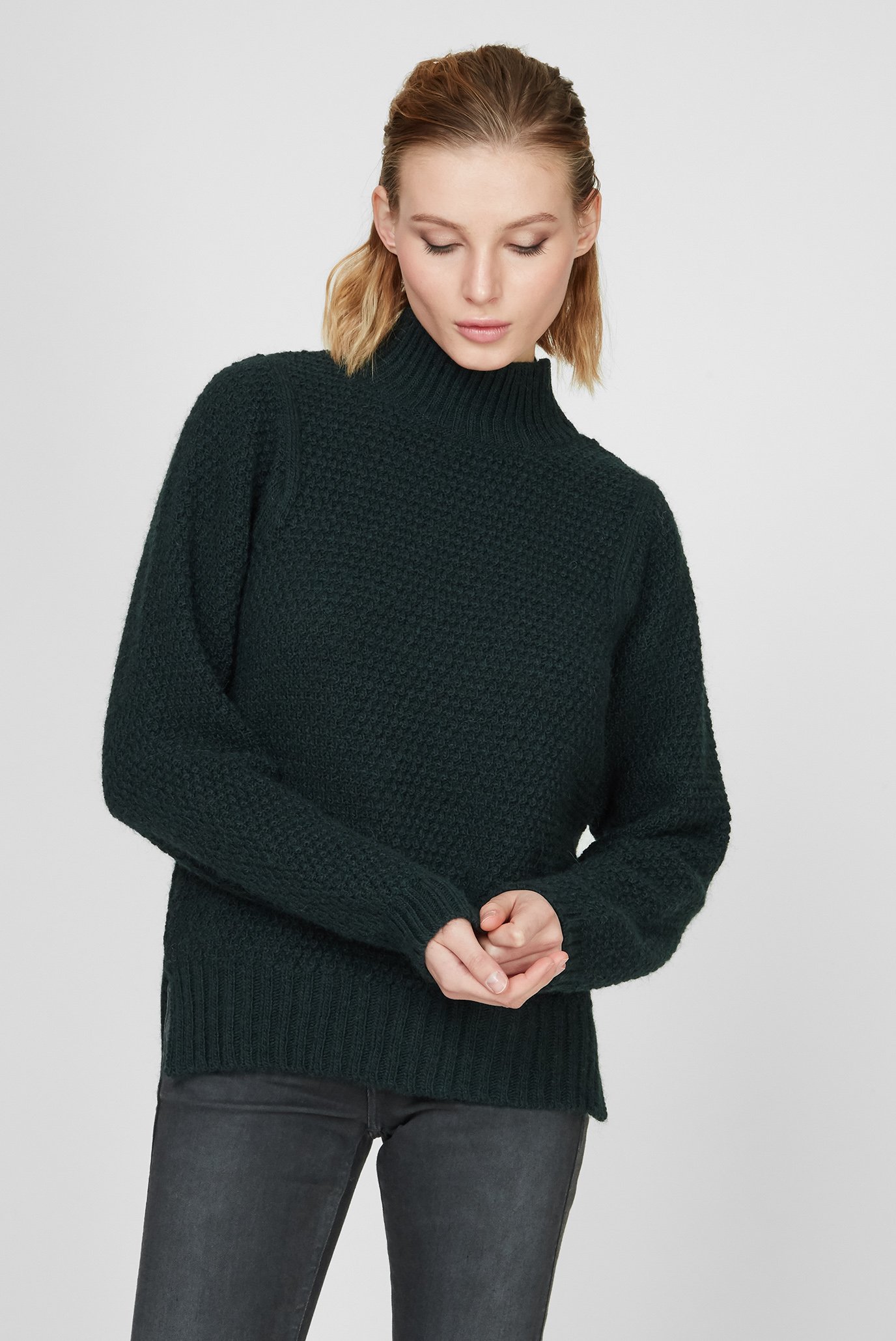 Женский зеленый шерстяной свитер 1