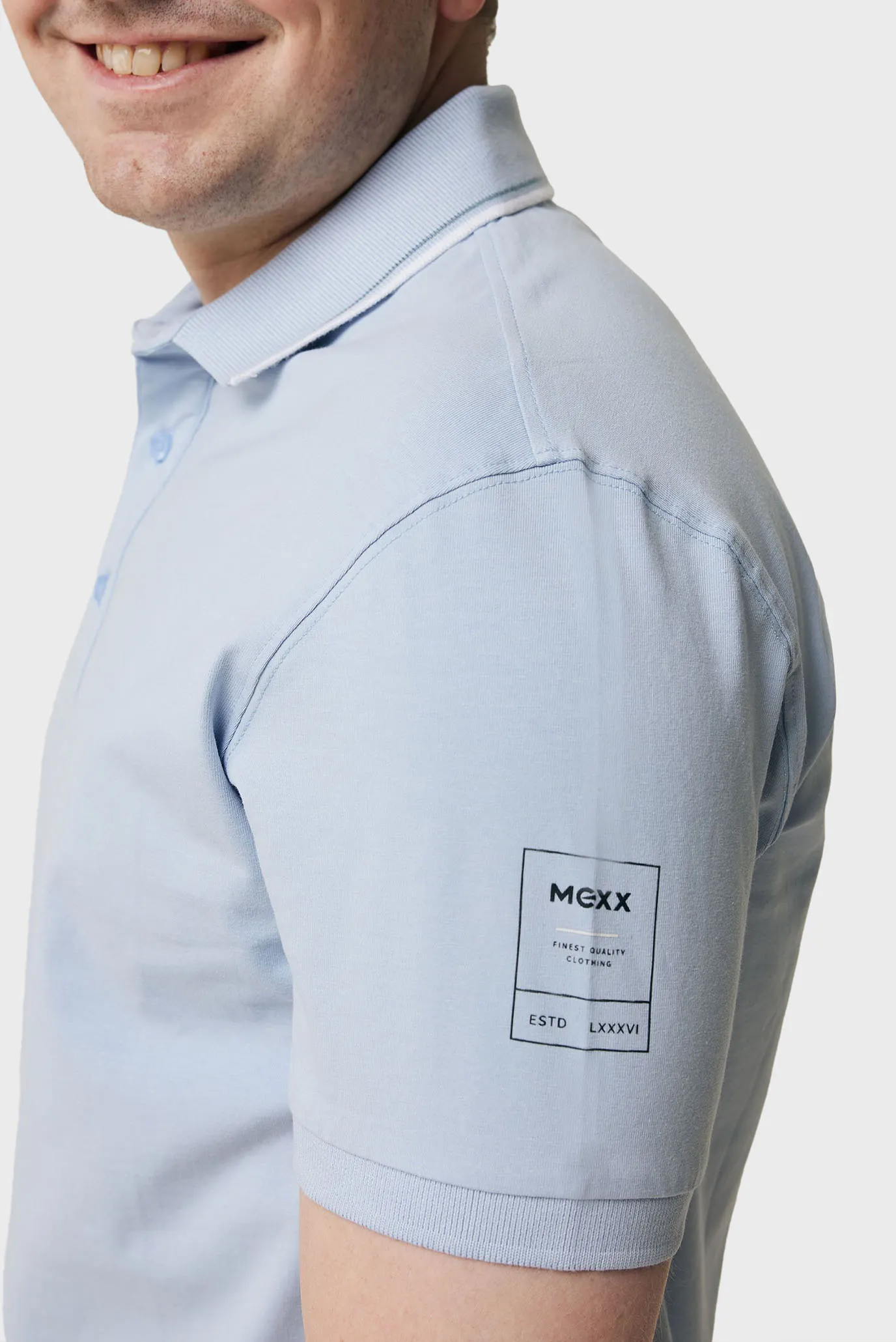 Мужское голубое поло 4