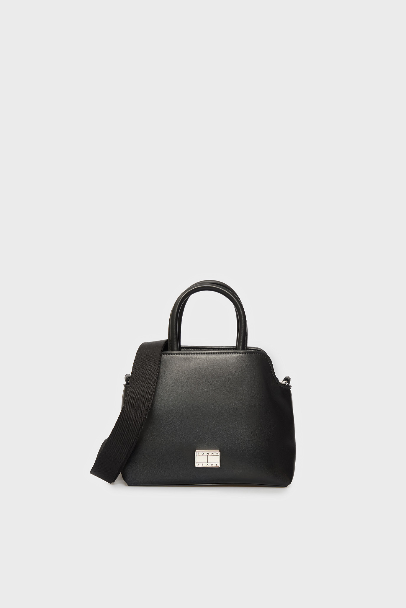 Женская черная сумка AMERICAN COOL MINI SATCHEL Черный ONESIZE Tommy Jeans AW0AW17545 Женская черная сумка AMERICAN COOL MINI SATCHEL Черный ONESIZE Tommy Jeans AW0AW17545