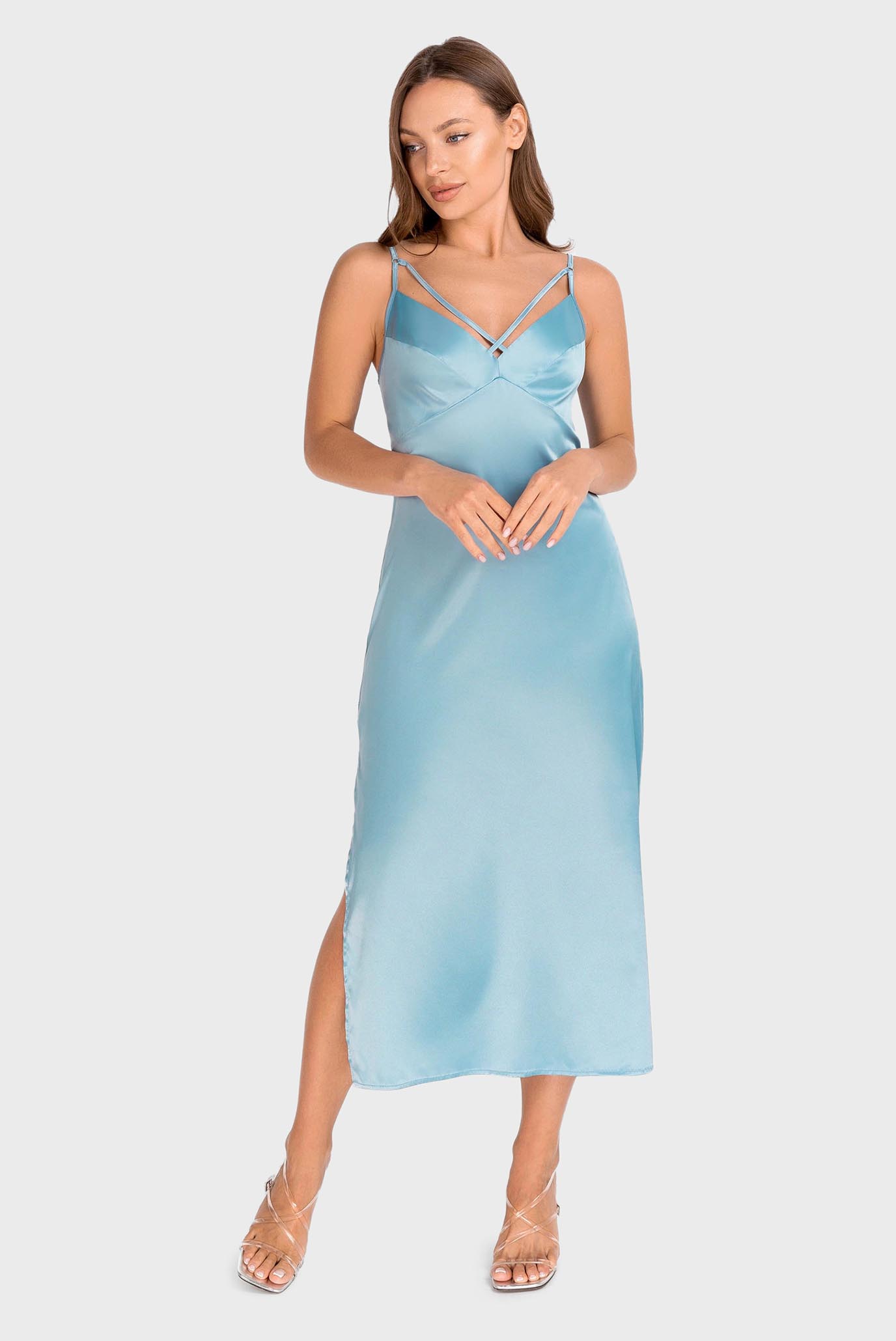 Жіноча блакитна сукня 1