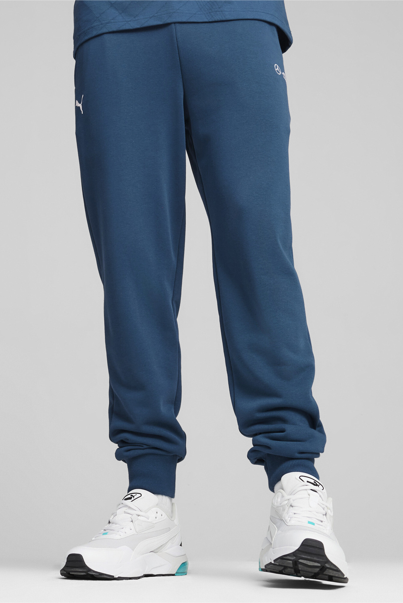Мужские синие спортивные брюки Mercedes-AMG Petronas Motorsport Men's ESS Pants 1