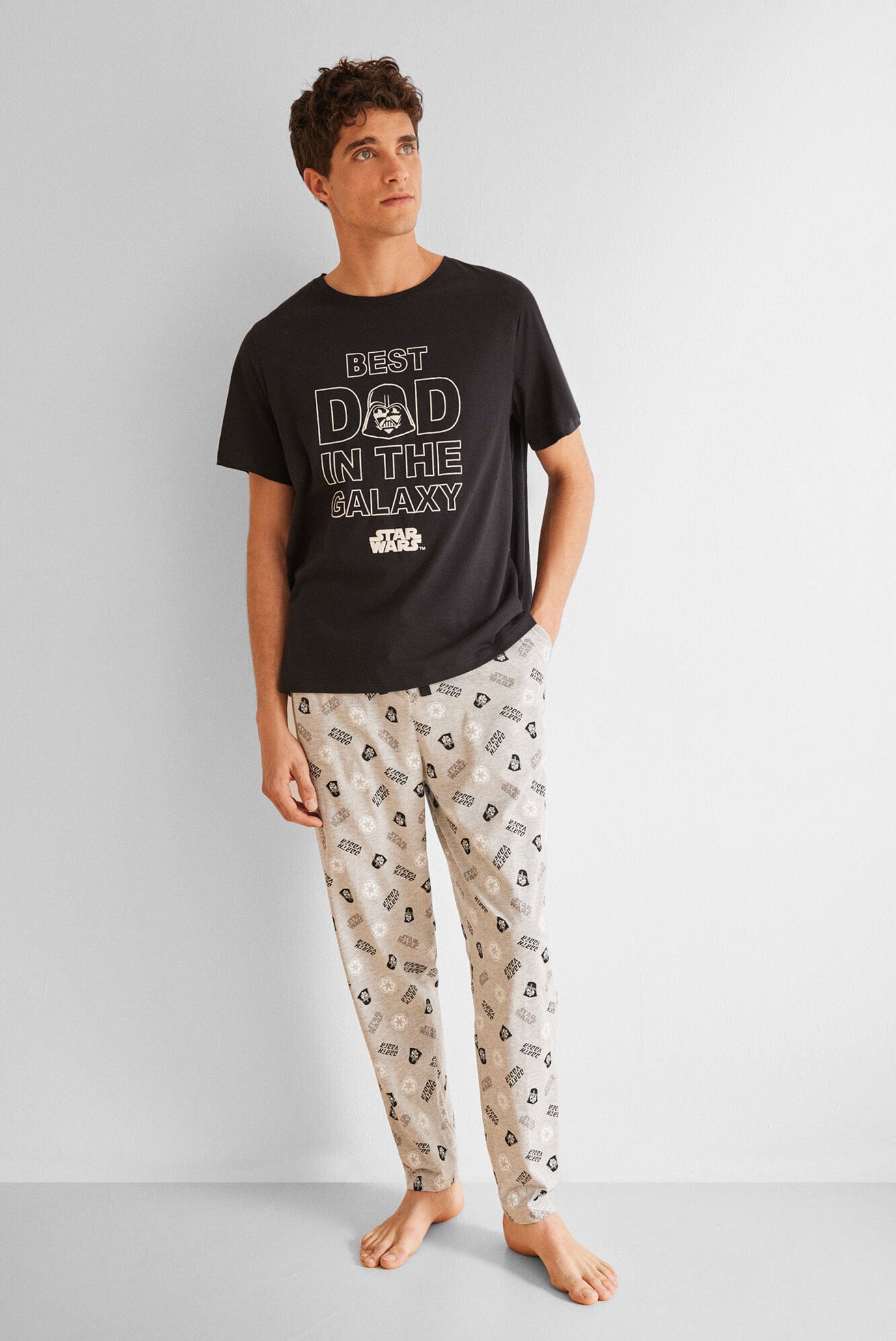 Мужская пижама (футболка, брюки) 1