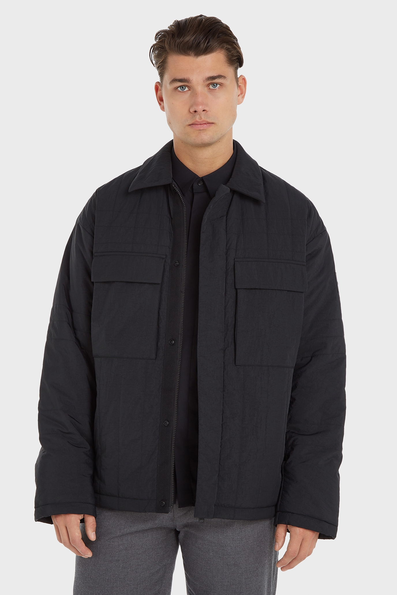 Мужская черная куртка QUILTED WORKWEAR JACKET Черный L Calvin Klein K10K111463 Мужская черная куртка QUILTED WORKWEAR JACKET Черный L Calvin Klein K10K111463