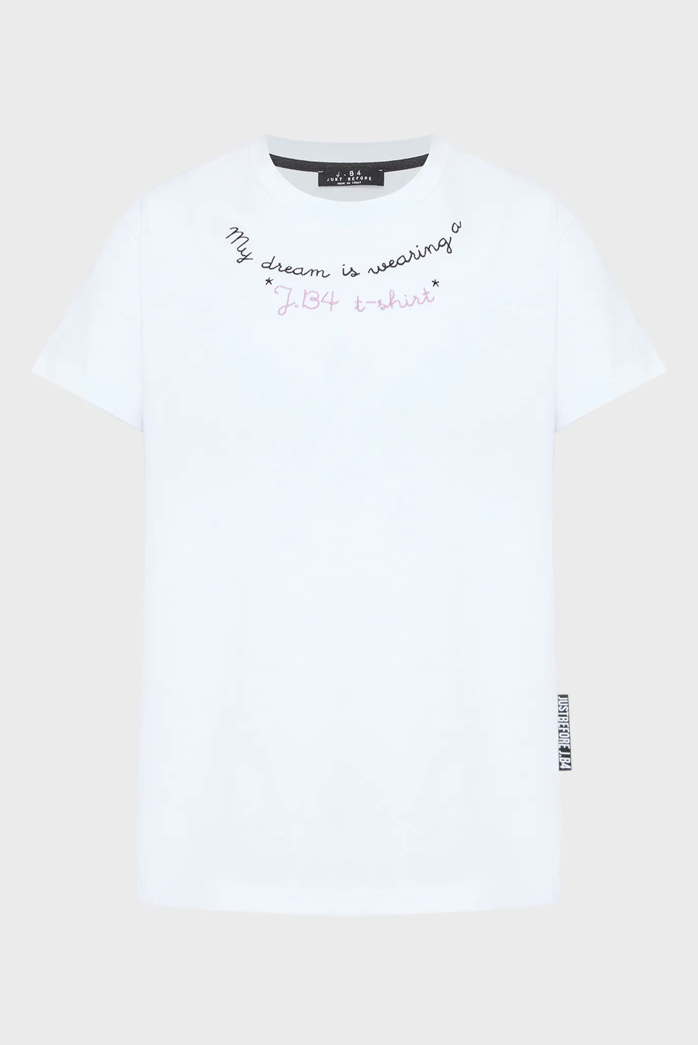 Женская белая футболка 1