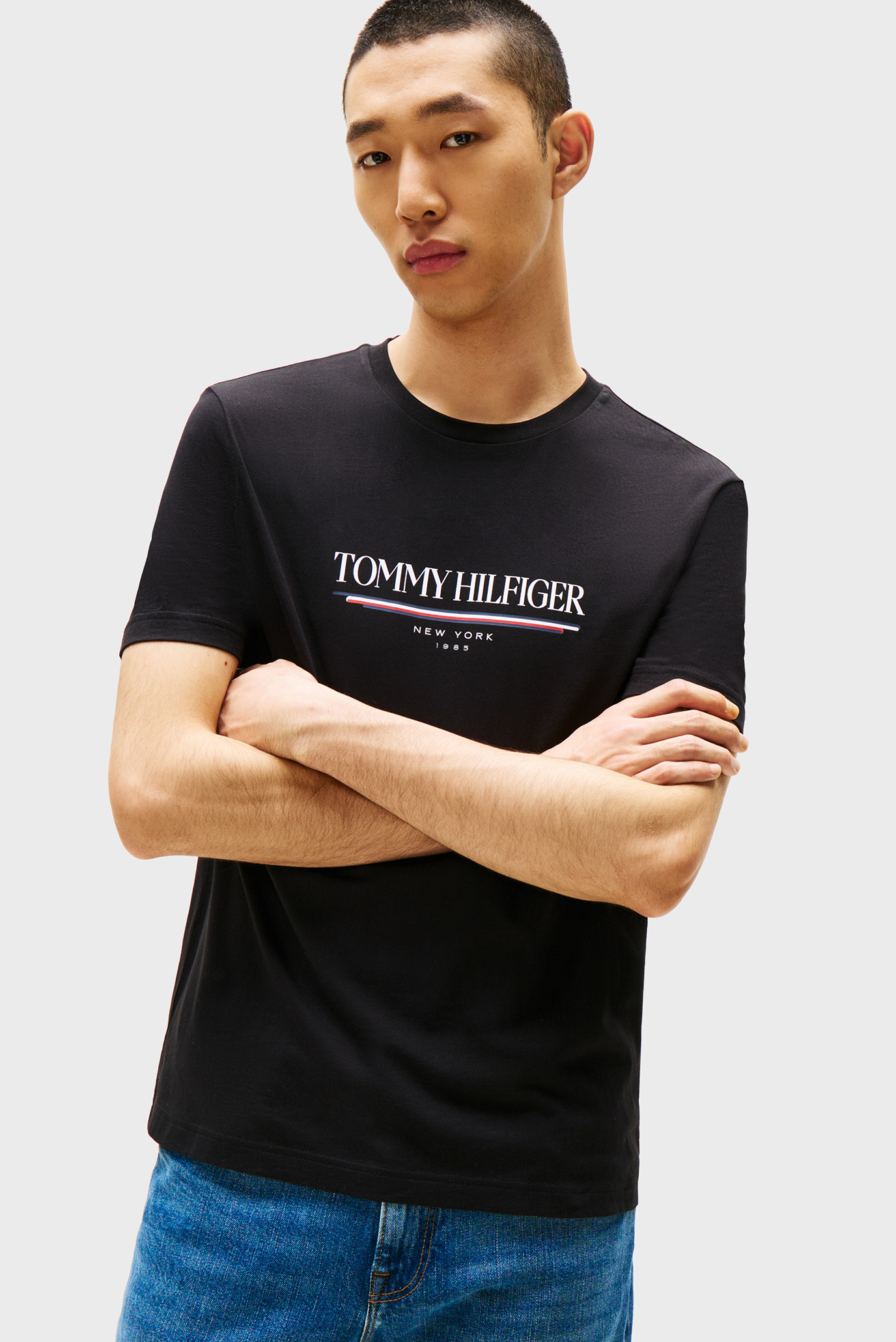 Мужская черная футболка BRAND LOVE HILFIGER Черный XXL Tommy Hilfiger MW0MW40324 Мужская черная футболка BRAND LOVE HILFIGER Черный XXL Tommy Hilfiger MW0MW40324
