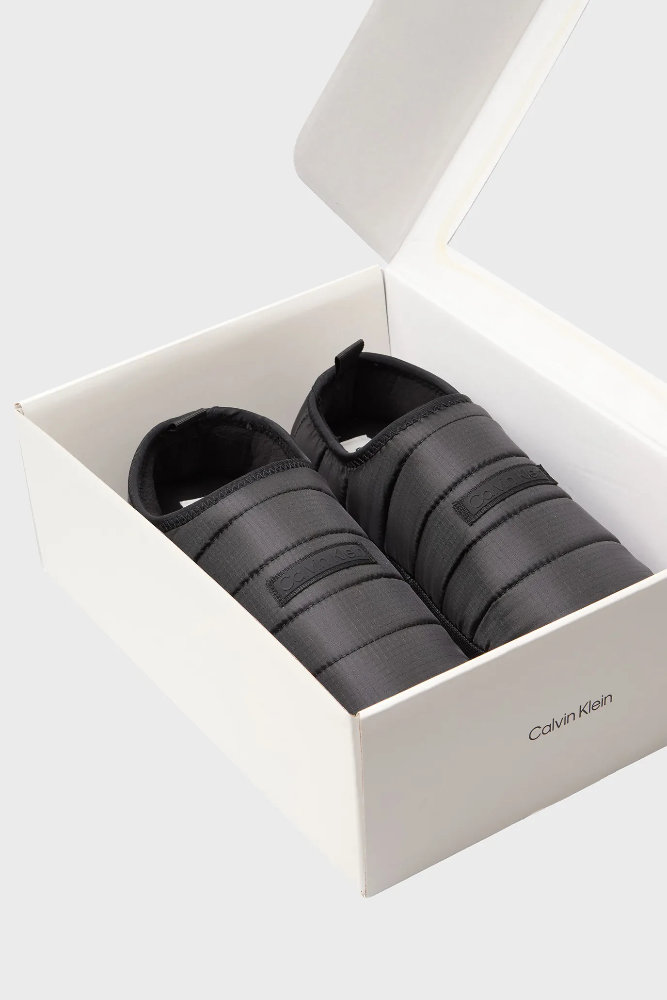 Мужские черные тапочки HOME 6