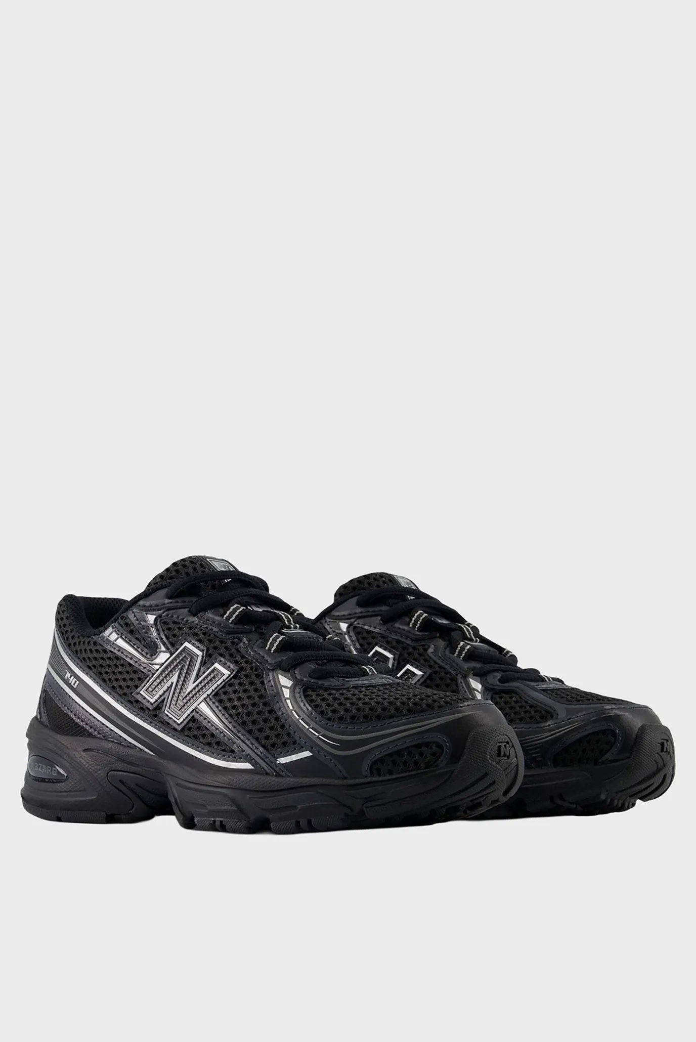 Чоловічі чорні кросівки 740 New Balance GR740BM — MD-Fashion