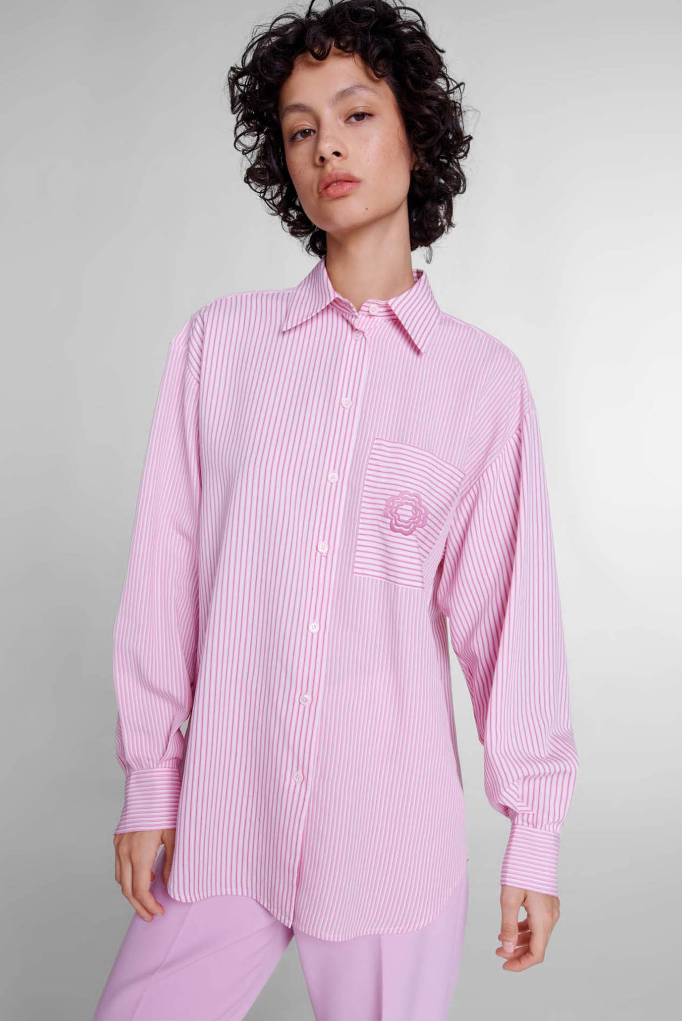 Женская розовая рубашка в полоску 1