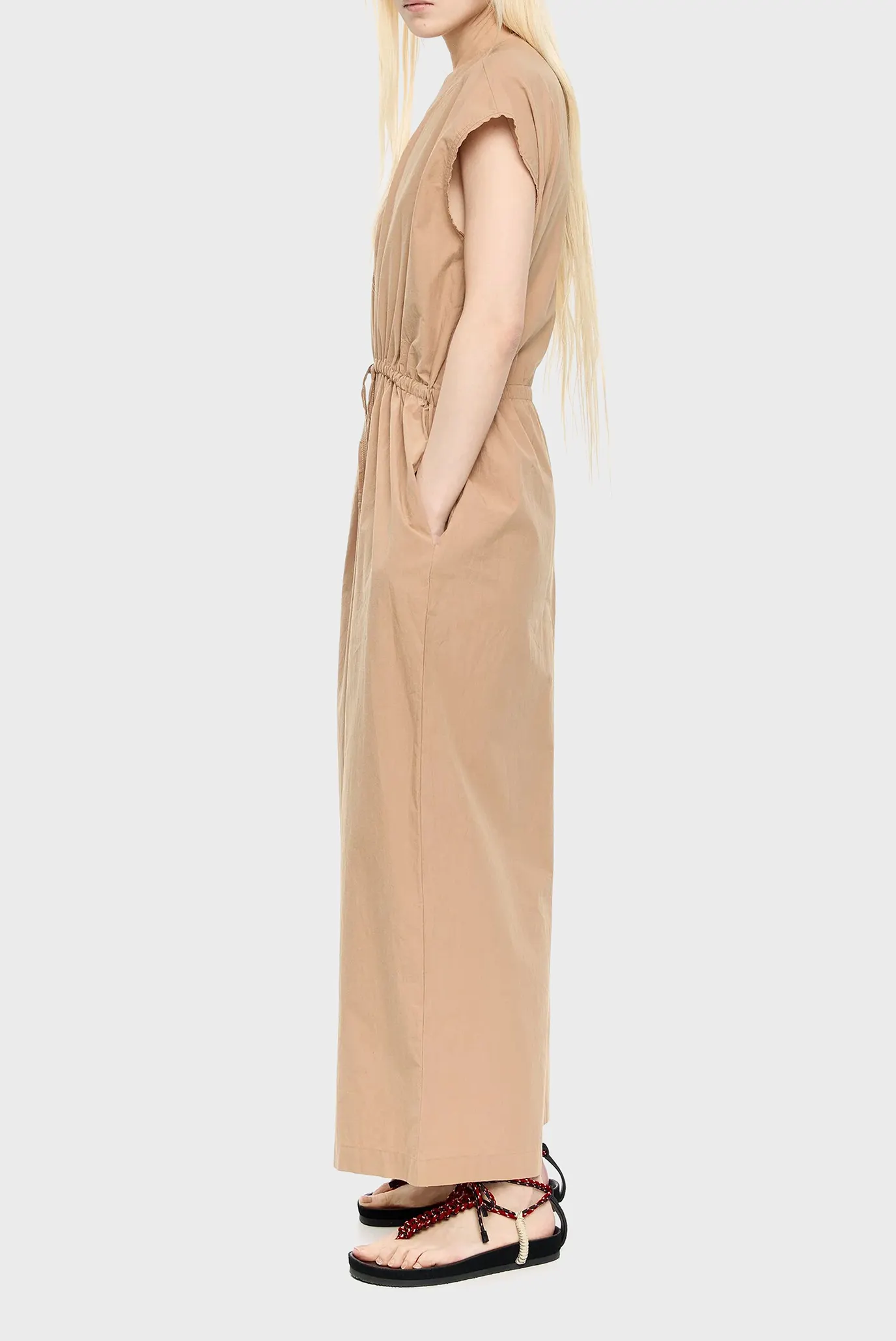 Жіночий бежевий комбінезон 3