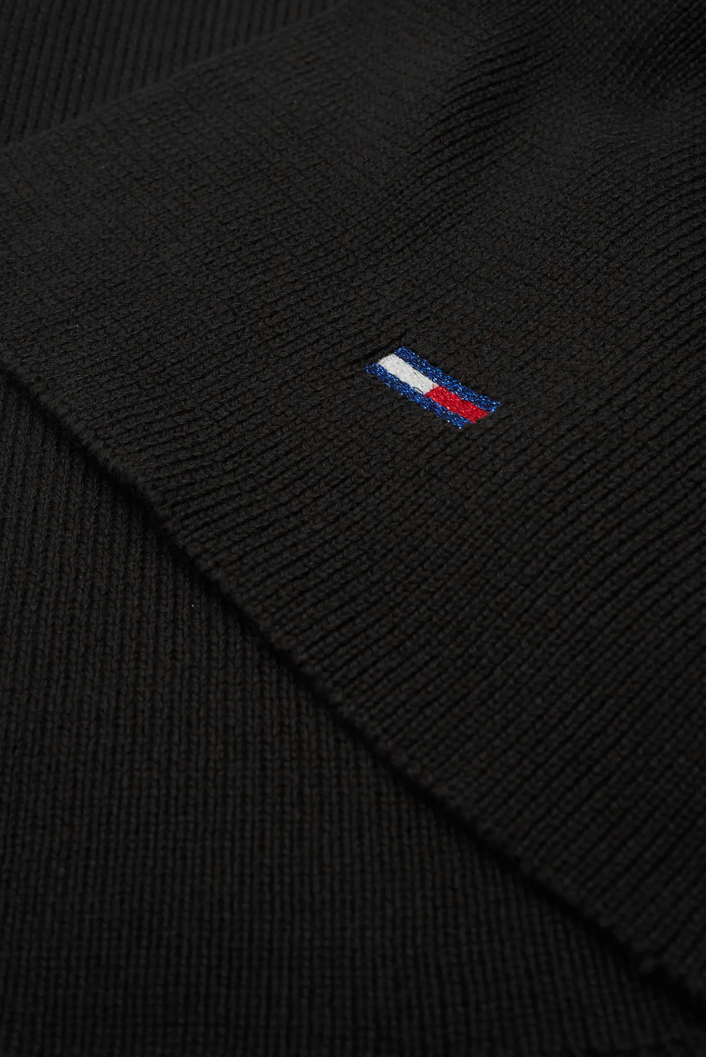 Женский черный шарф TJW FLAG SCARF 4