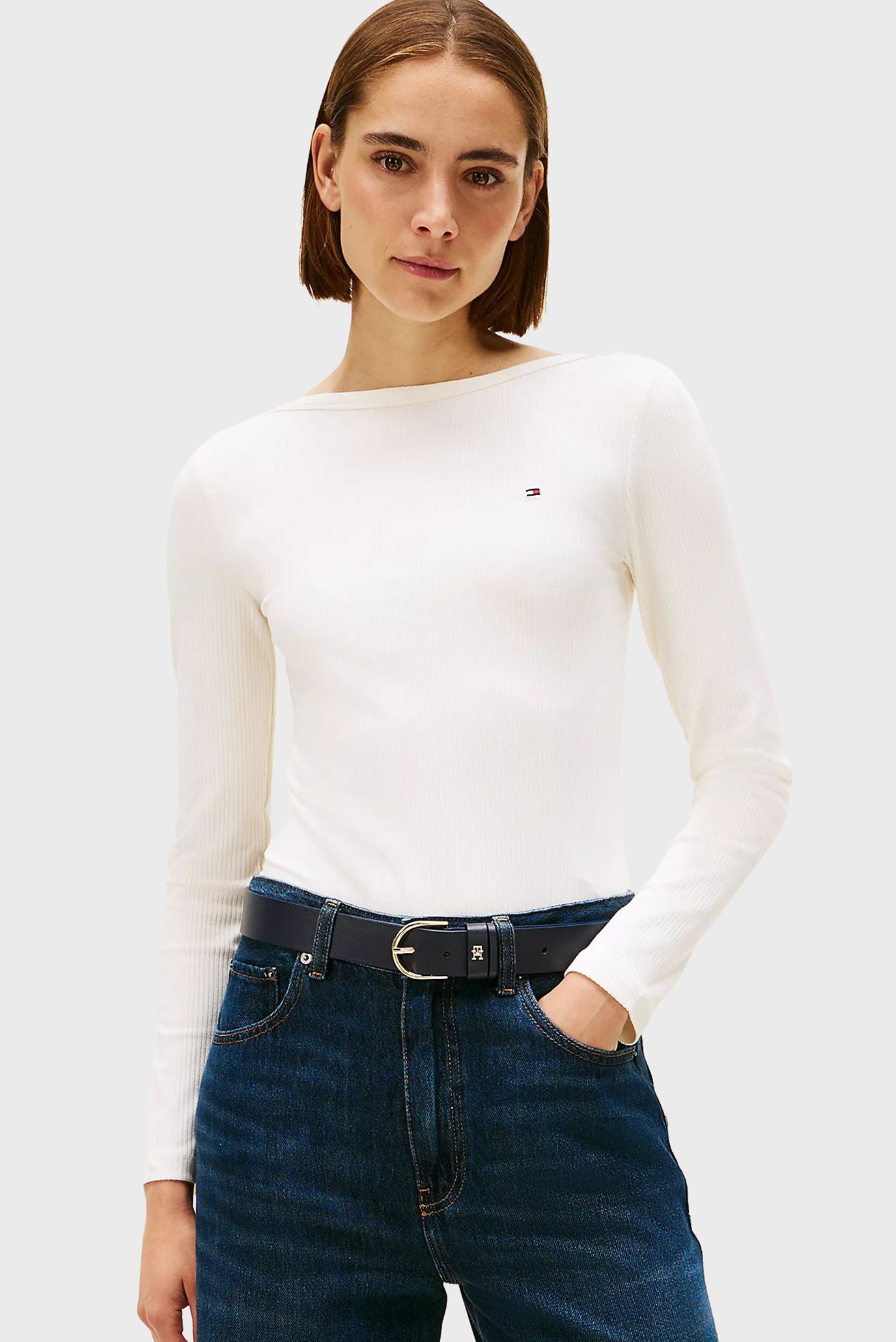Женский белый джемпер SLIM 5X2 RIB BOAT-NK Белый S Tommy Hilfiger WW0WW47309 Женский белый джемпер SLIM 5X2 RIB BOAT-NK Белый S Tommy Hilfiger WW0WW47309