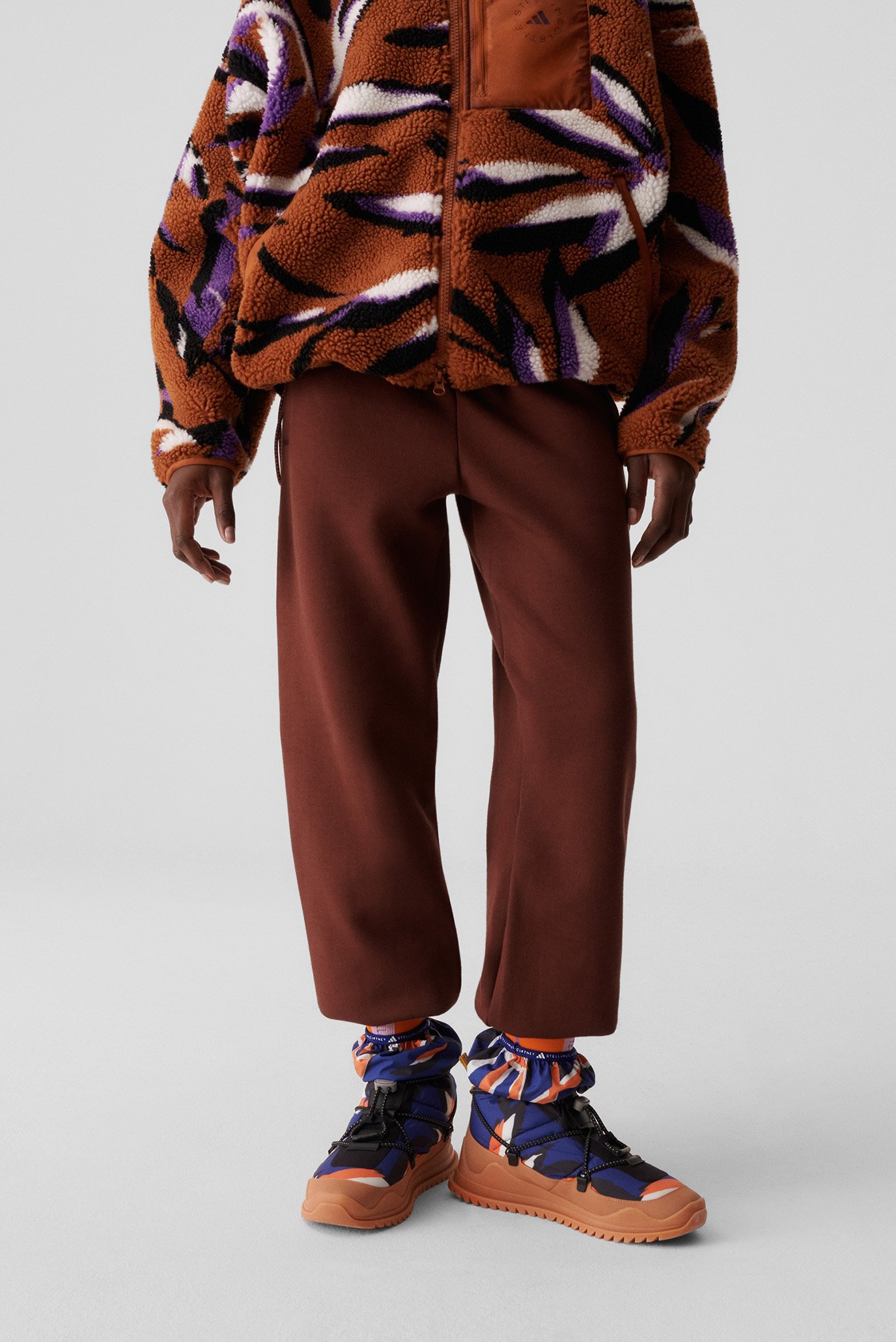Женские коричневые спортивные брюки adidas by Stella McCartney Sweatsuit 1