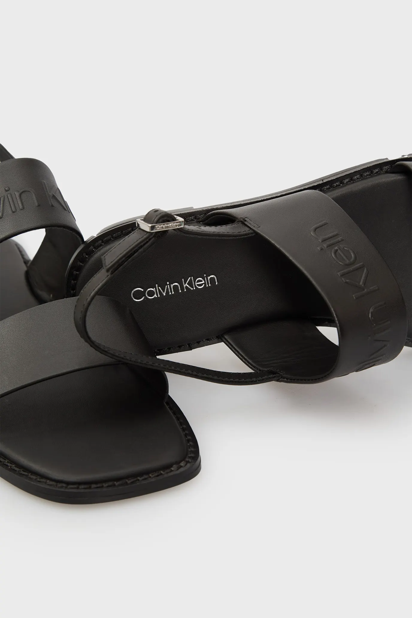 Жіночі чорні шкіряні сандалі FLAT 2