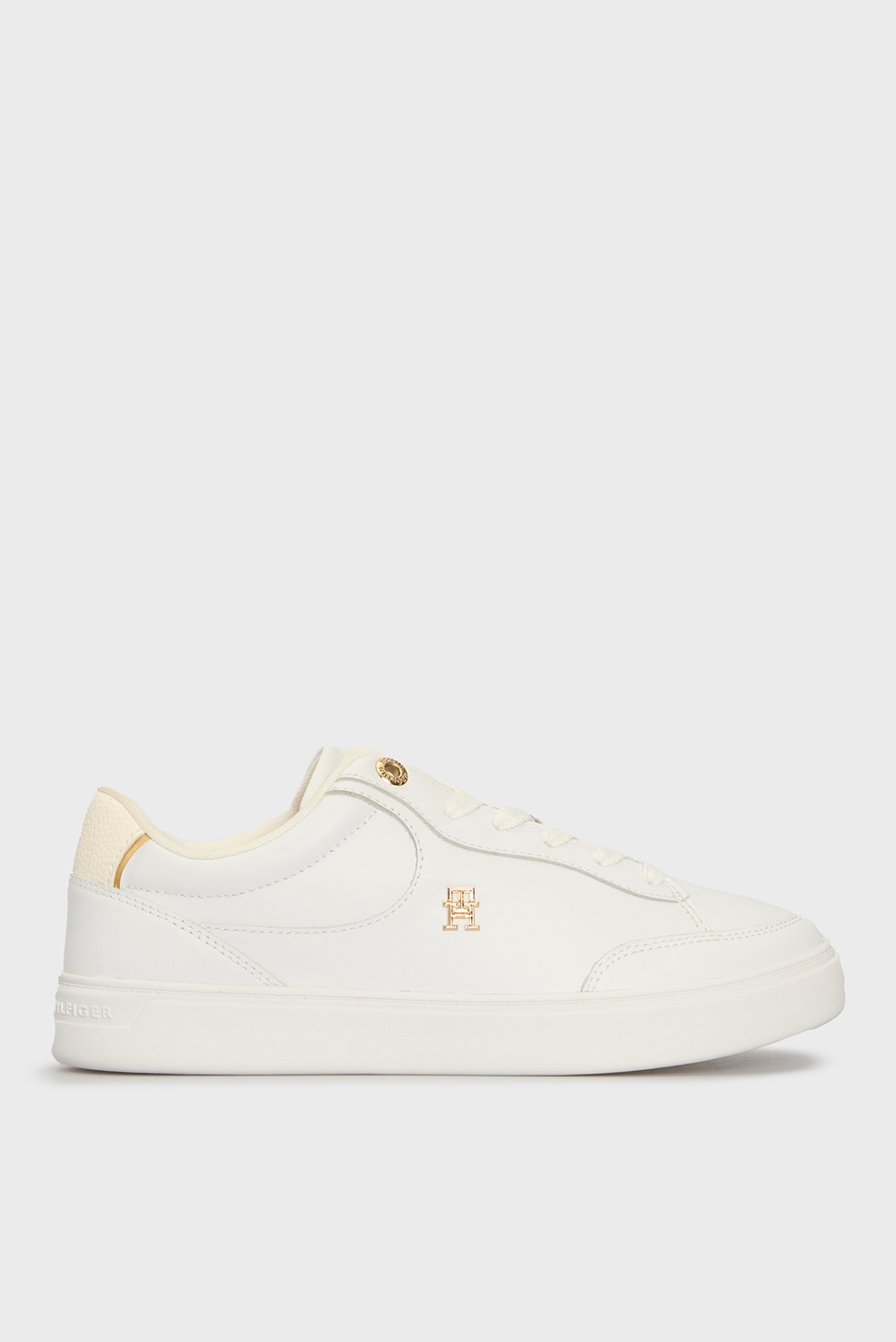 Жіночі білі шкіряні снікерси ESSENTIAL CHIC COURT SNEAKER 1