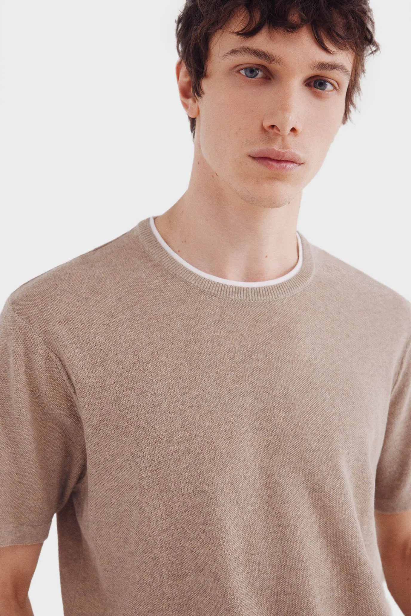 Чоловічий бежевий джемпер 2