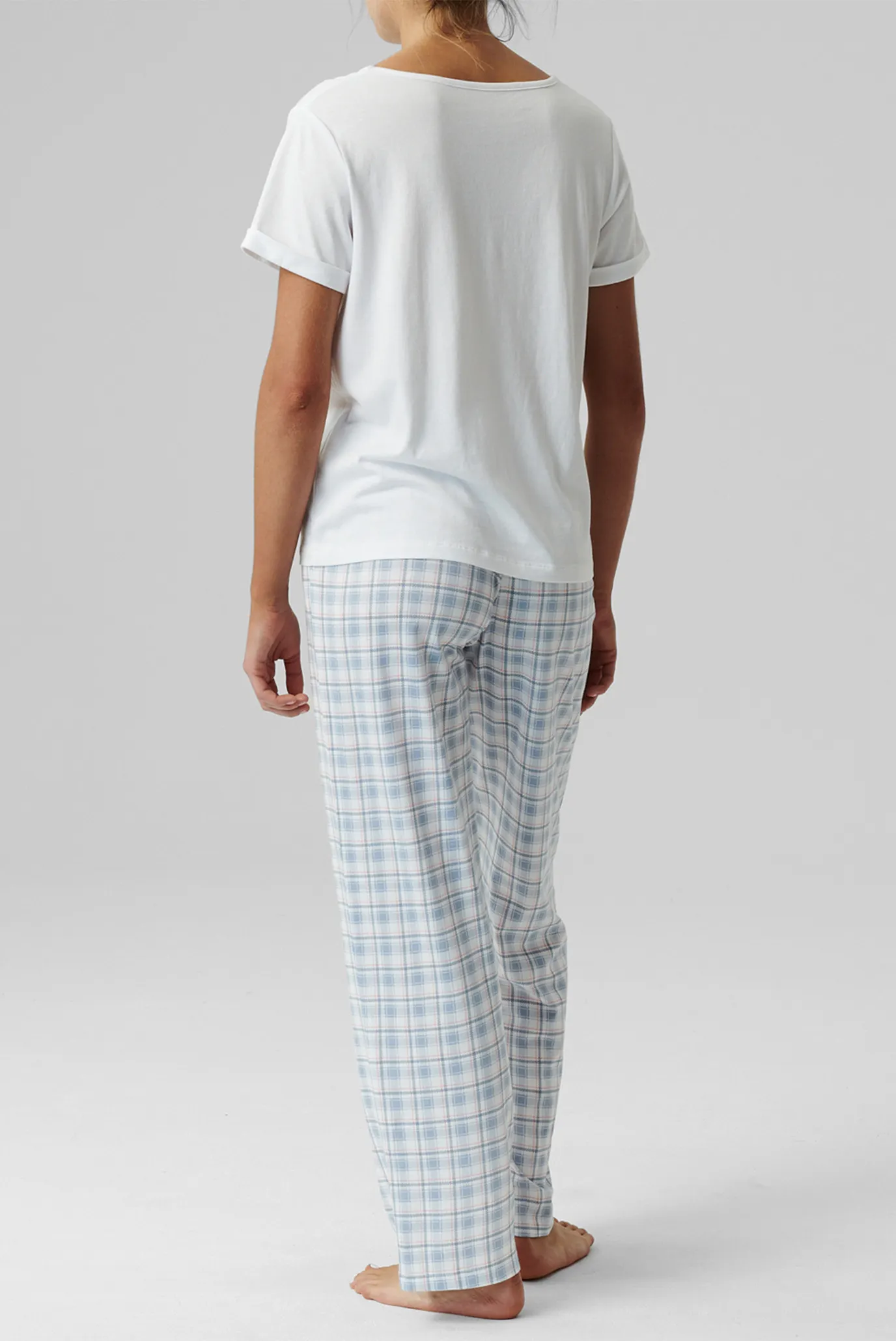 Женская пижама (футболка, брюки) 2