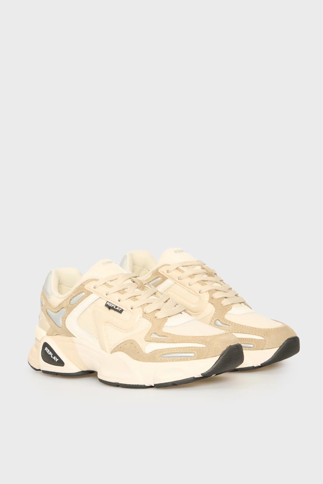 Жіночі бежеві кросівки 3