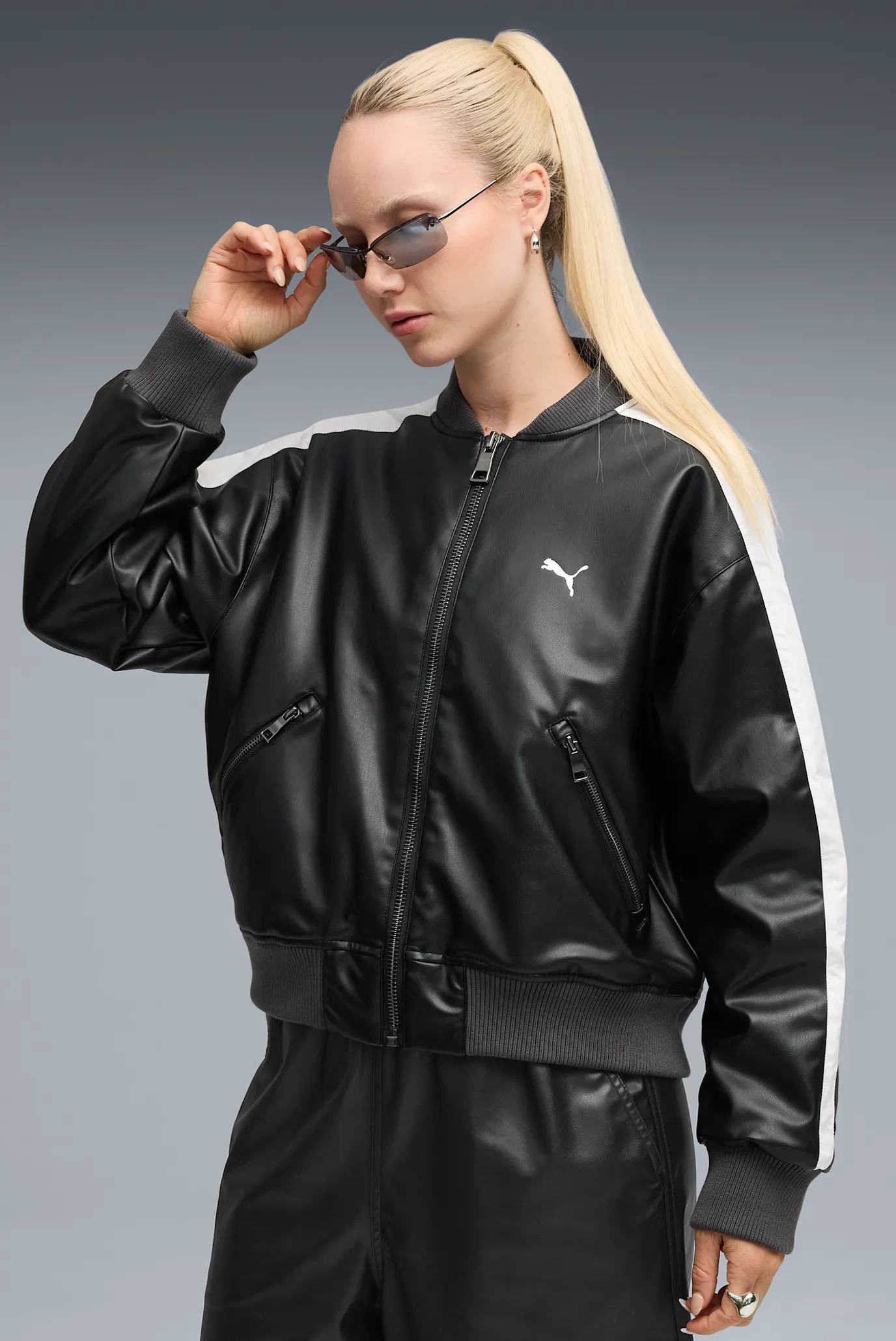 Женский черный бомбер T7 Bomber Jacket Women 1