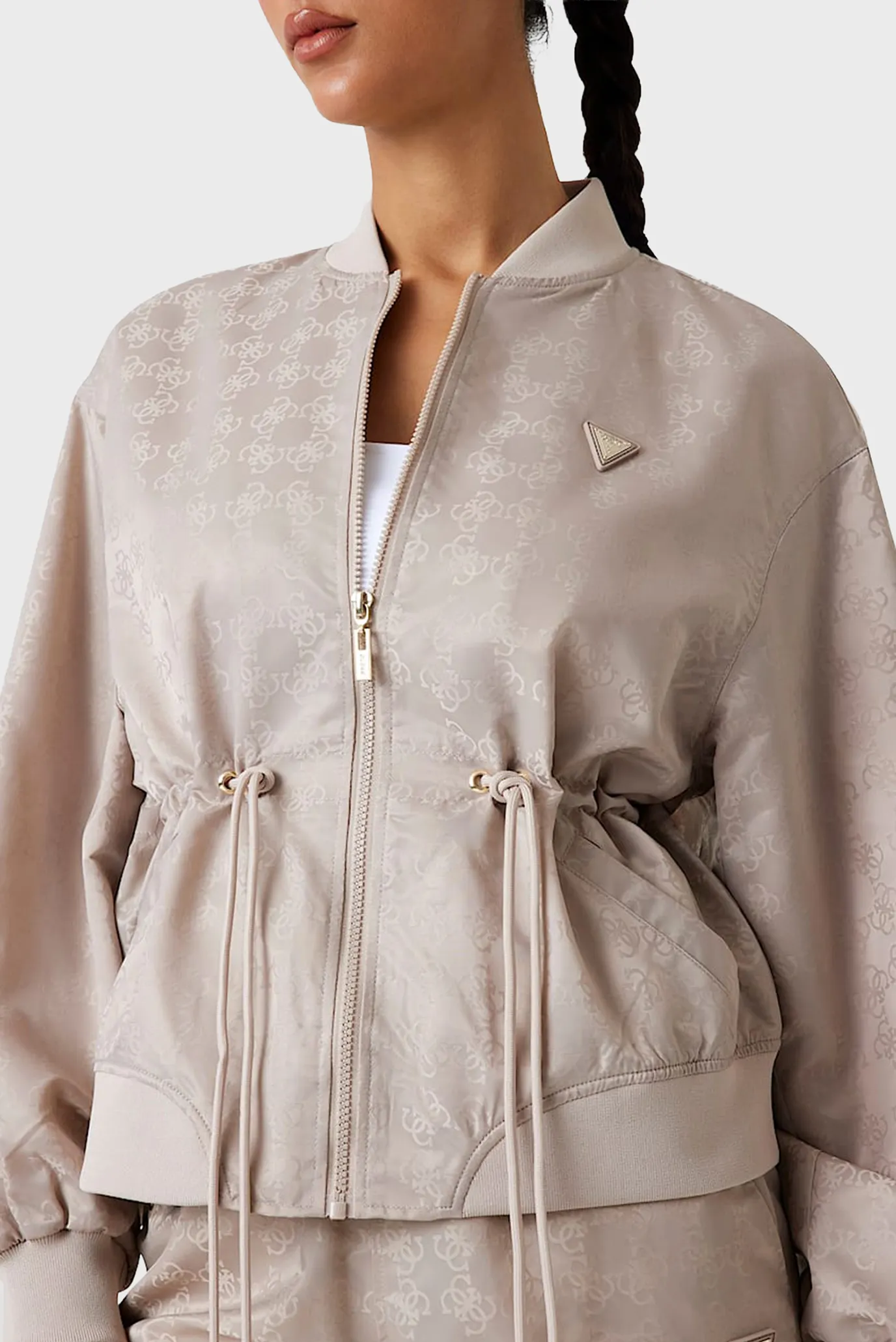 Жіночий бежевий бомбер з візерунком 4