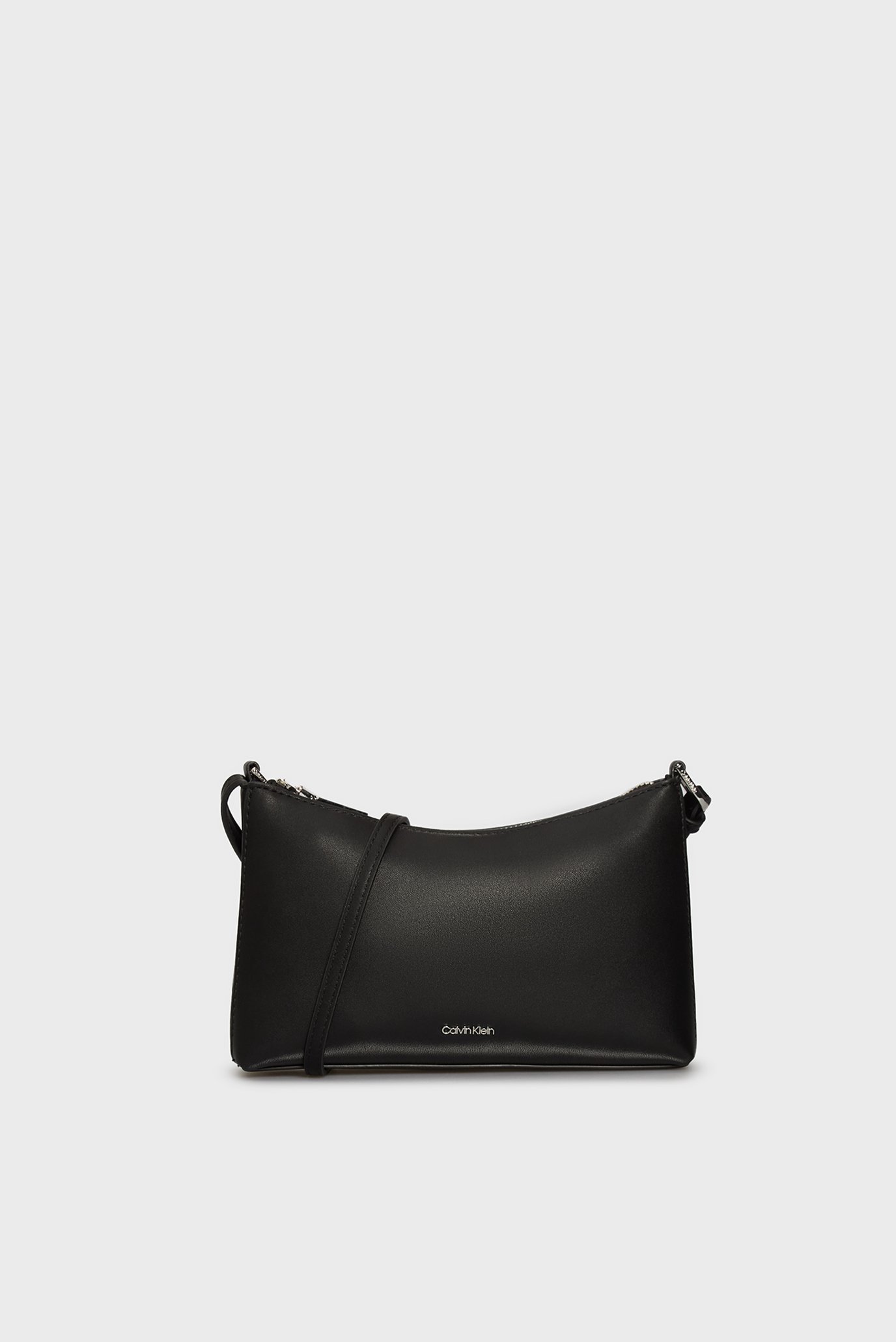 Женская черная сумка CK MUST CONV LOGO JQD STRAP XBOD Черный ONESIZE Calvin Klein LV04F3095G Женская черная сумка CK MUST CONV LOGO JQD STRAP XBOD Черный ONESIZE Calvin Klein LV04F3095G