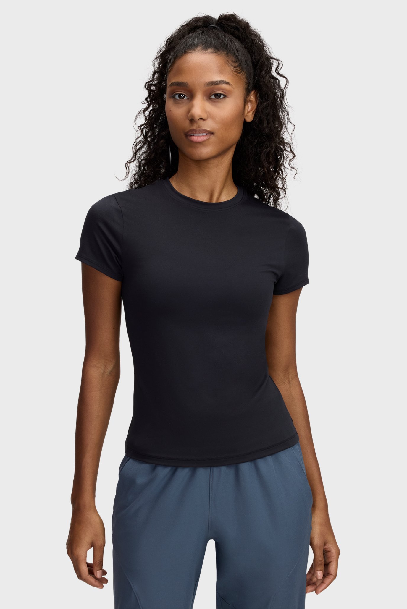 Женская черная футболка Meridian Core SS Черный XS Under Armour 6000341-001 Женская черная футболка Meridian Core SS Черный XS Under Armour 6000341-001